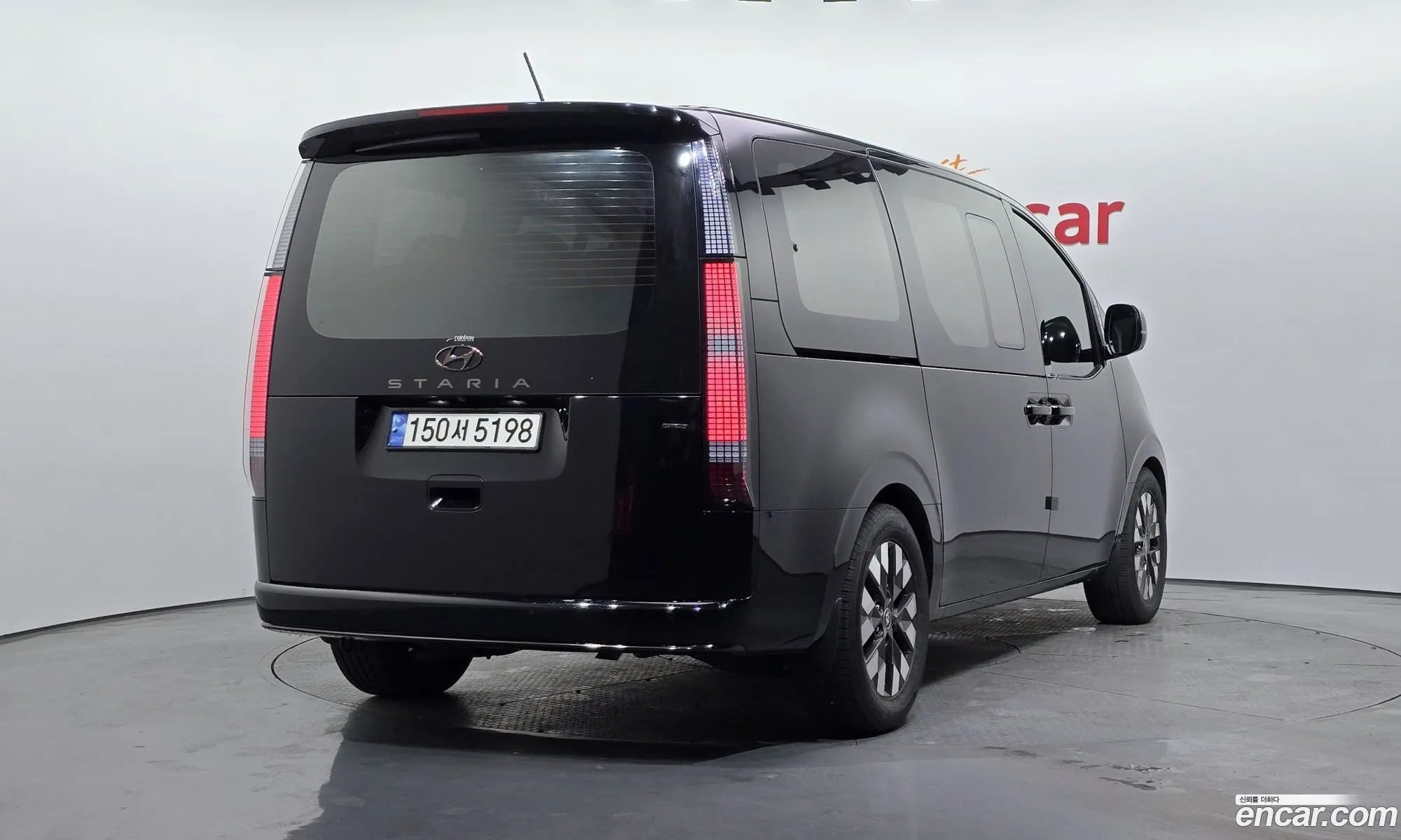 Hyundai Staria 2021 — 4