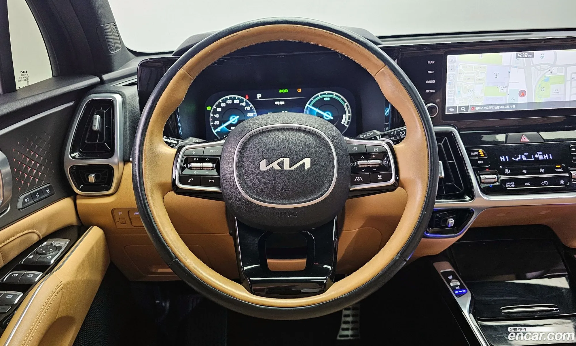 Kia Sorento 2022 — 13
