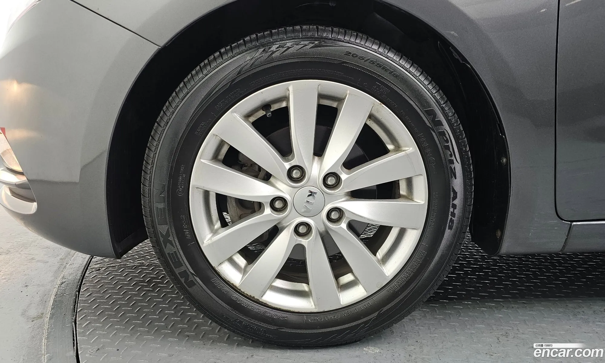 Kia K3 2012 — 8
