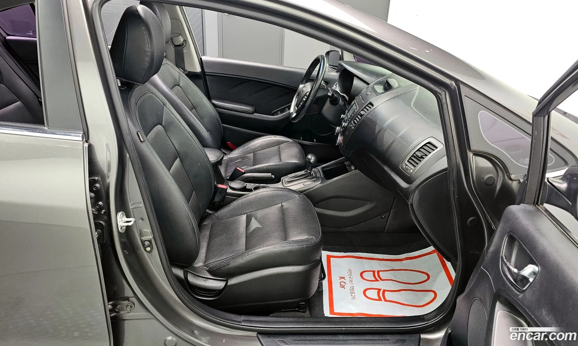 Kia K3 2012 — 3