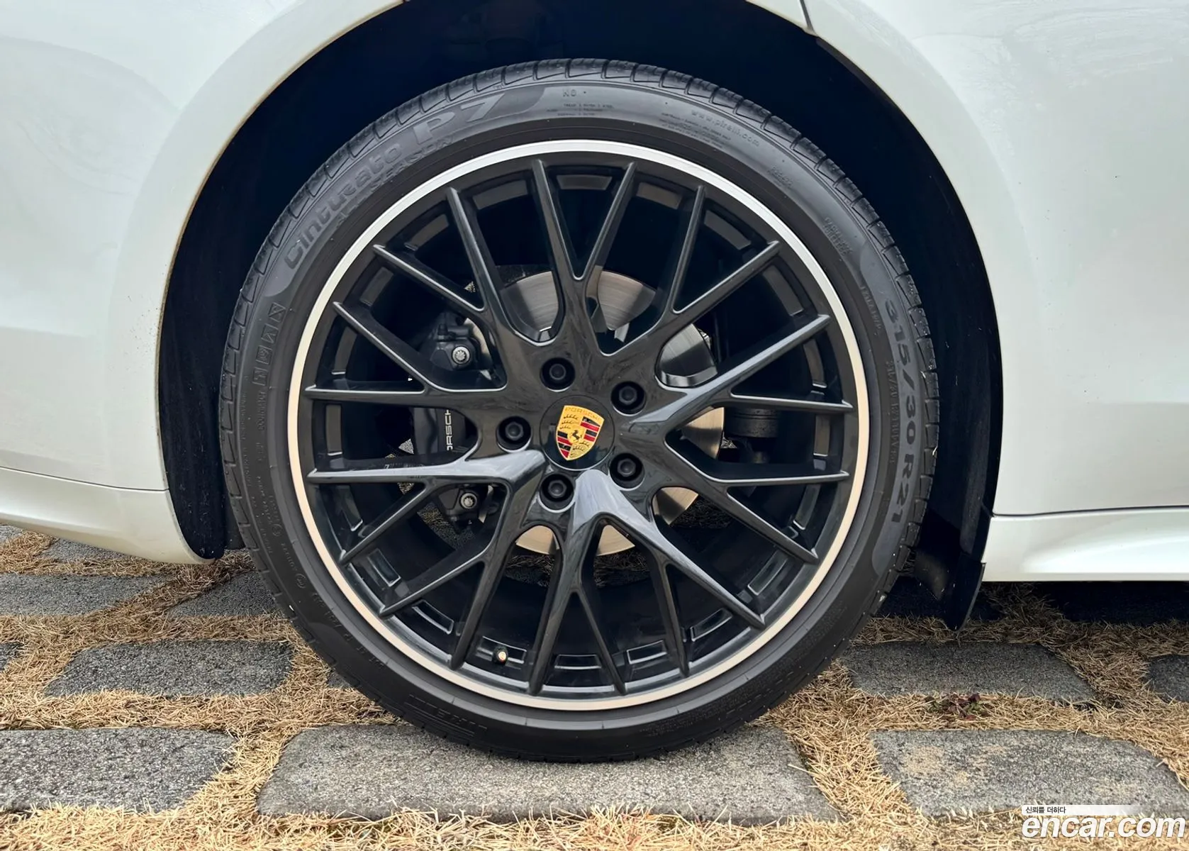 Porsche Panamera 2020 — 4
