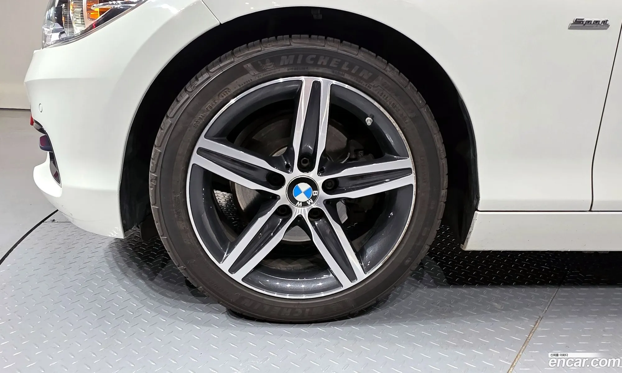 BMW 1 Series 2017 WBA1S5104H5G76296 — 20
