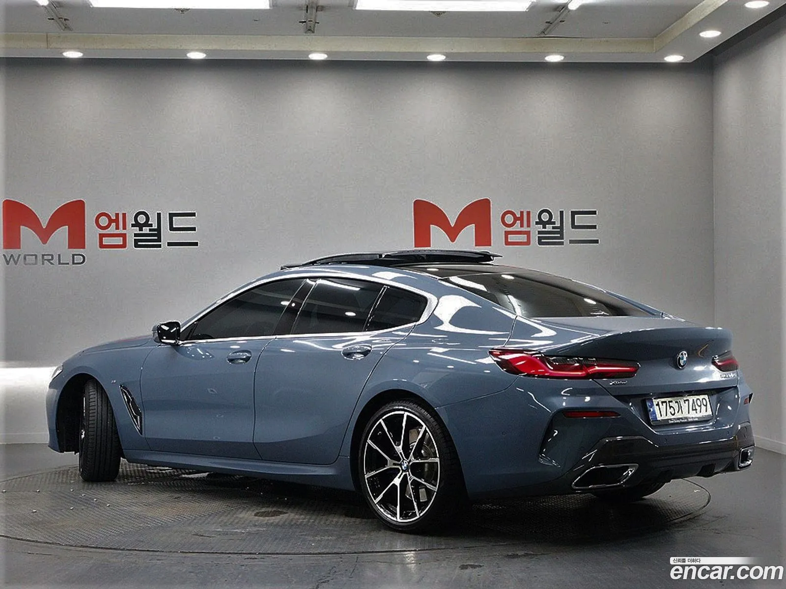 BMW 8 Series 2021 — 11