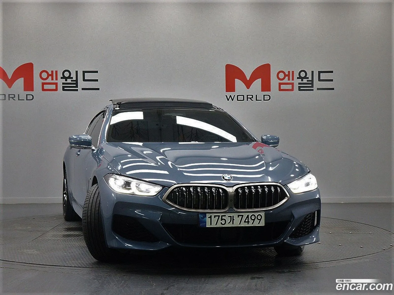BMW 8 Series 2021 — 17