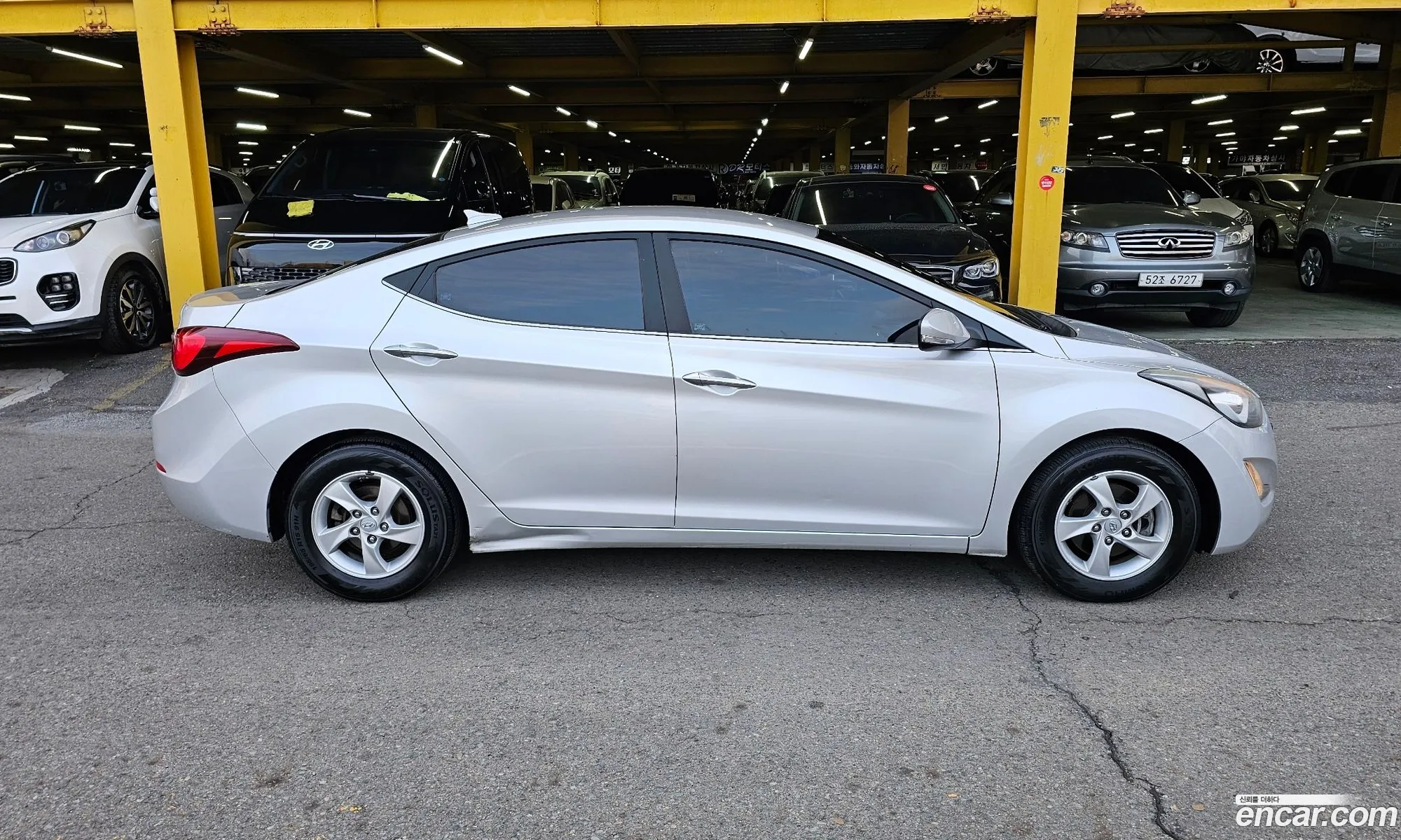 Hyundai Elantra 2015 — 20