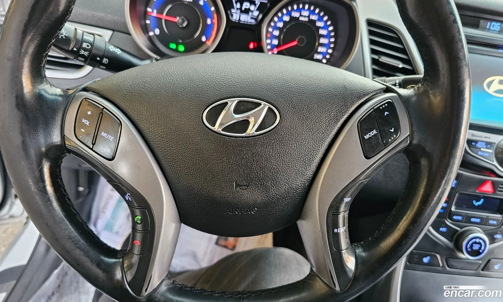 Hyundai Elantra 2015 — 4