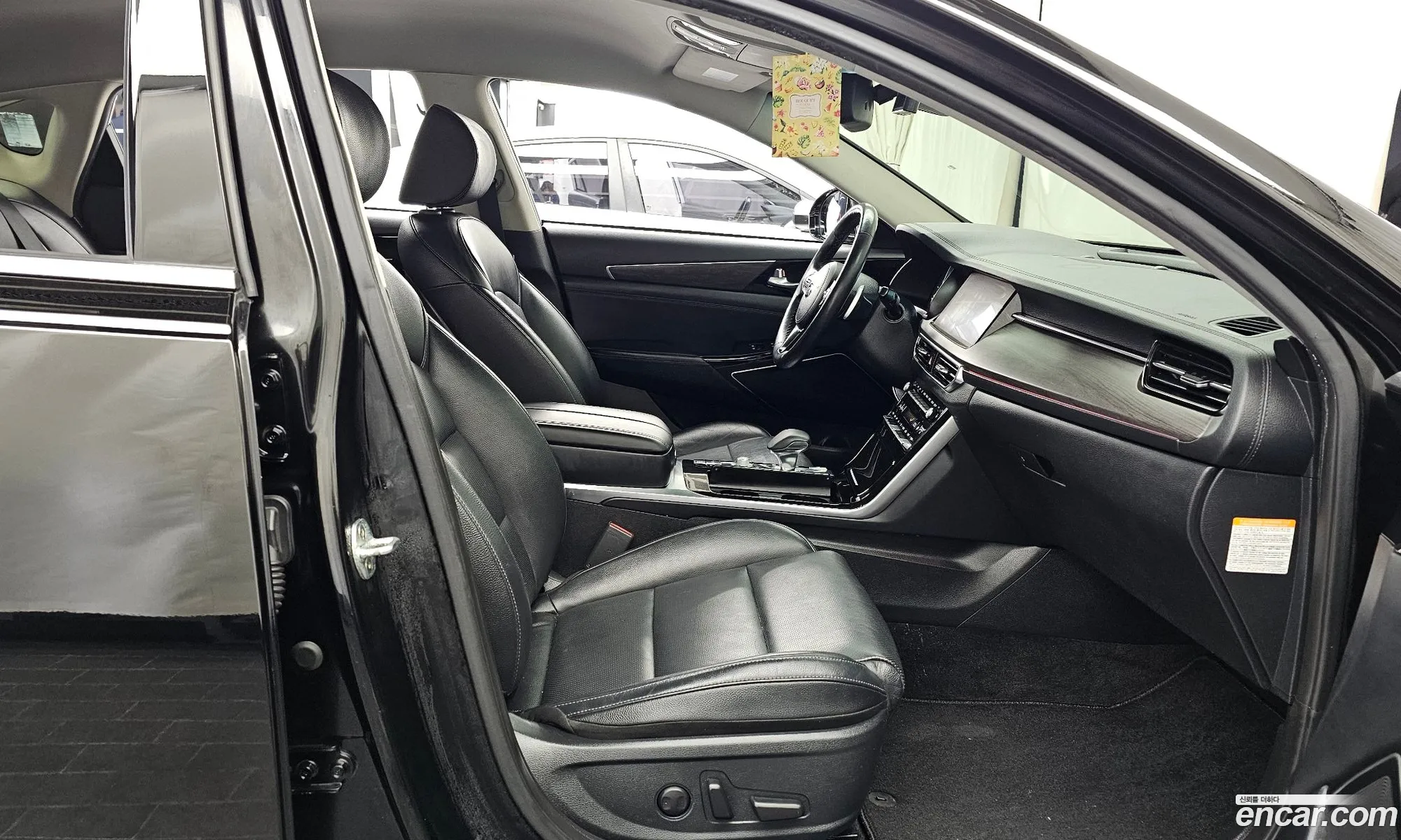 Kia K7 Premier Hybrid 2019 — 7