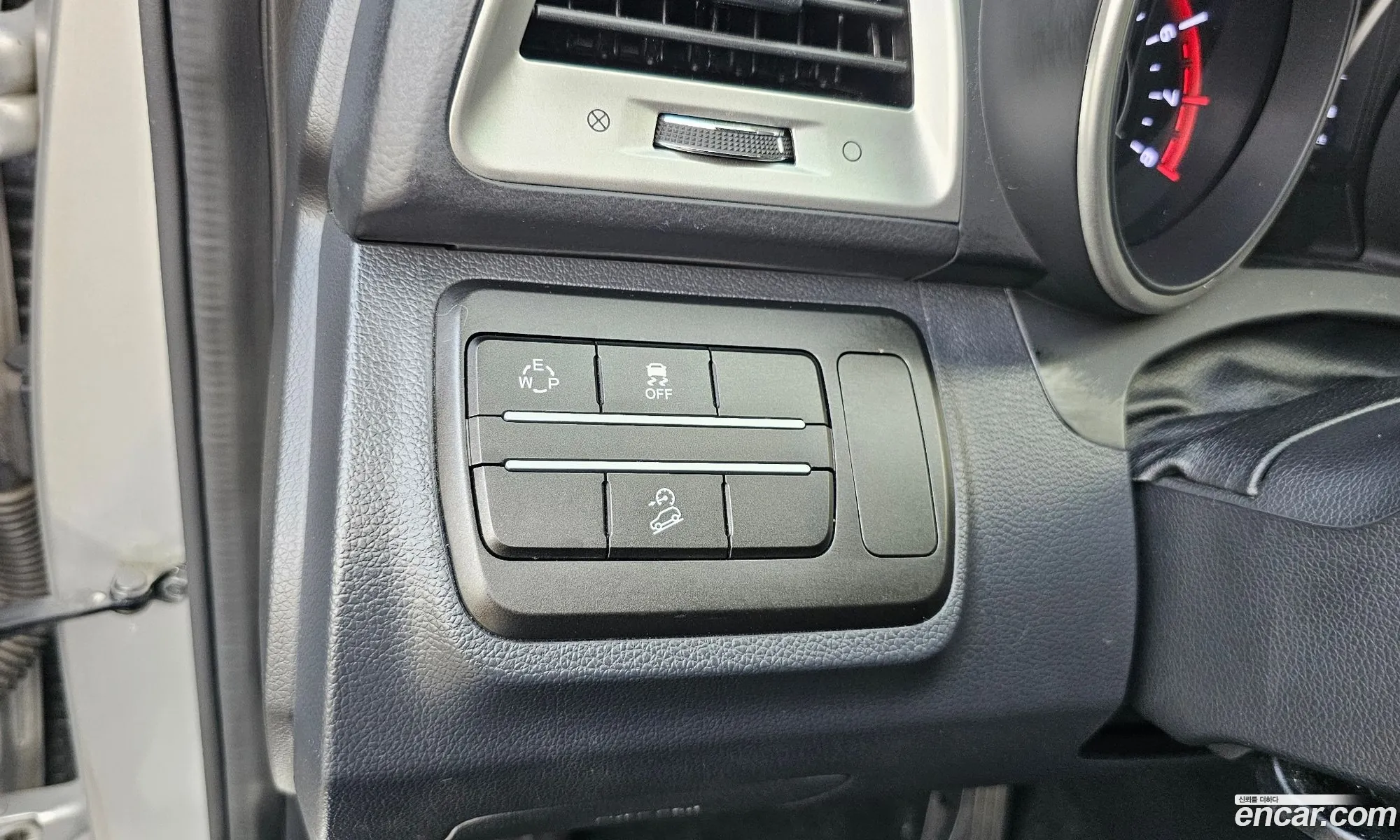 KG Mobility (SsangYong) Tivoli Armour 2019 — 11