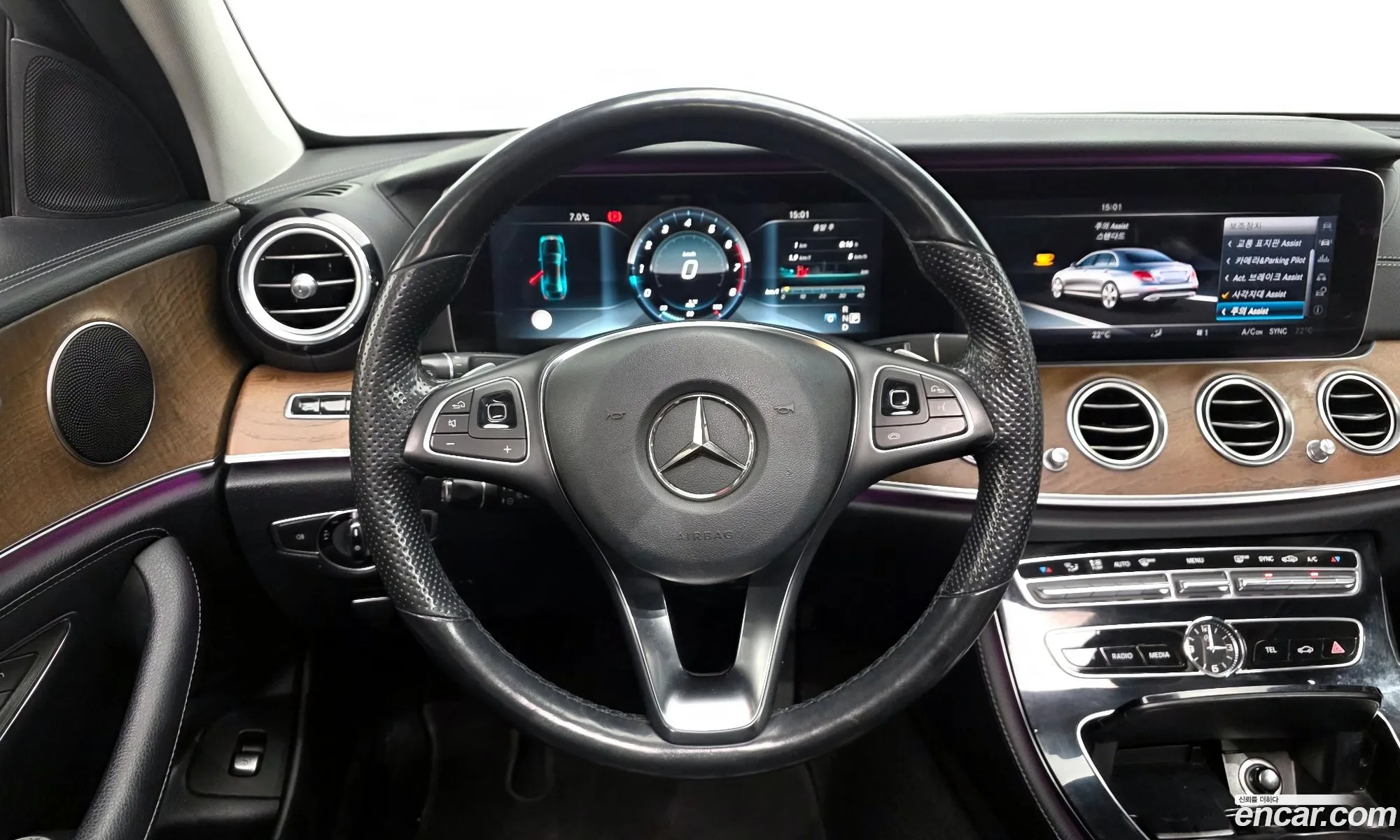 Mercedes-Benz E-Class W213 2017 — 4