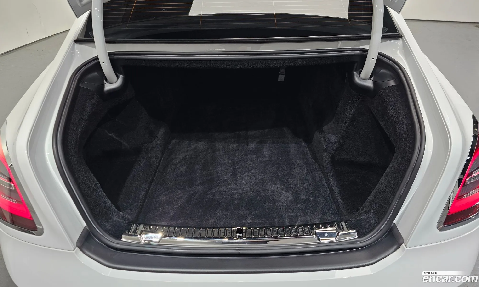 Rolls-Royce Ghost 2023 SCATV0101PU216964 — 16