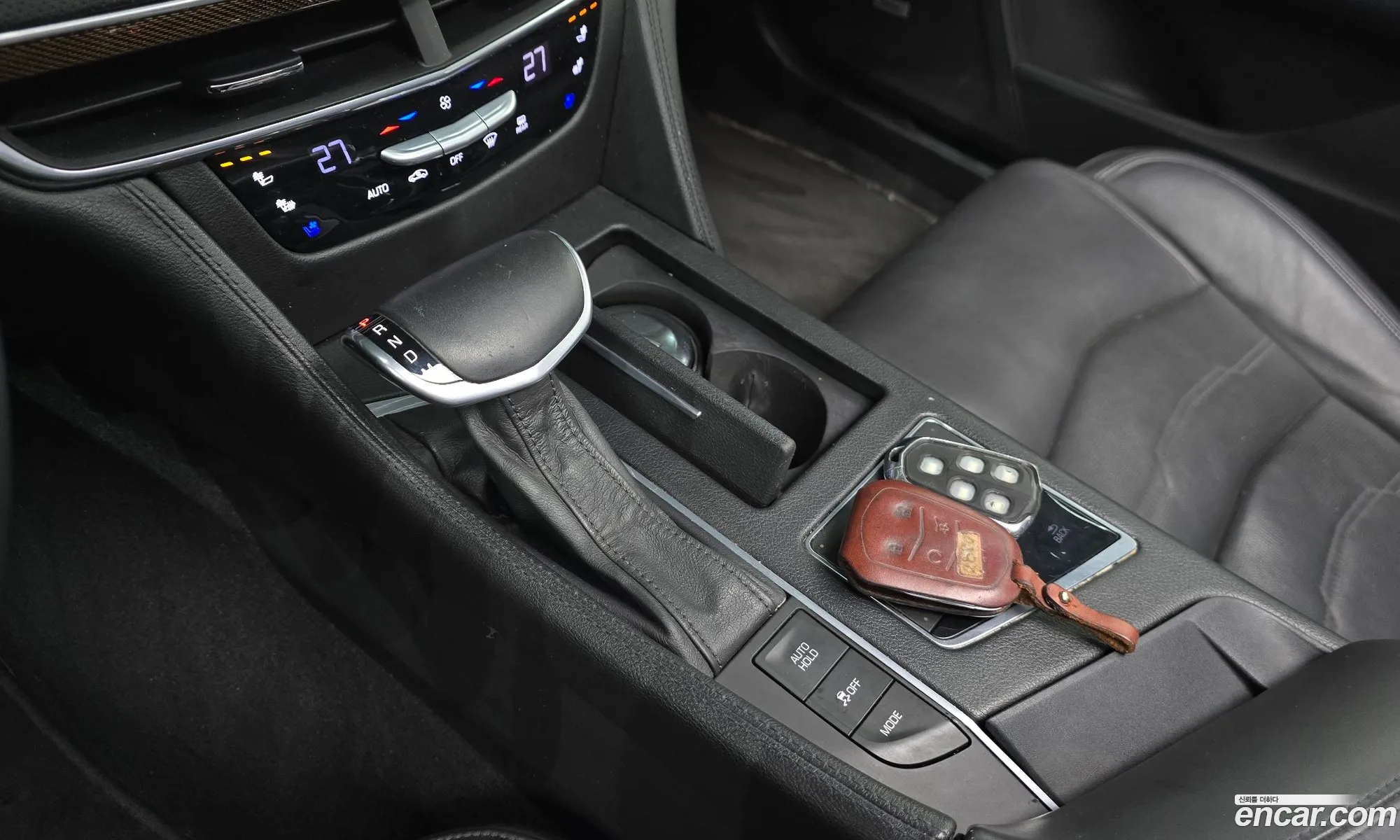 Cadillac CT6 2016 1G6K95RS9GU166667 — 8