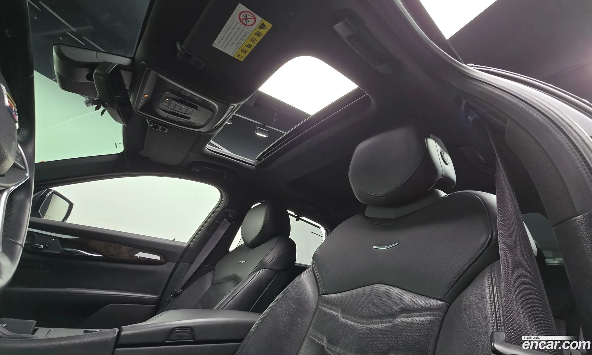 Cadillac CT6 2016 1G6K95RS9GU166667 — 6
