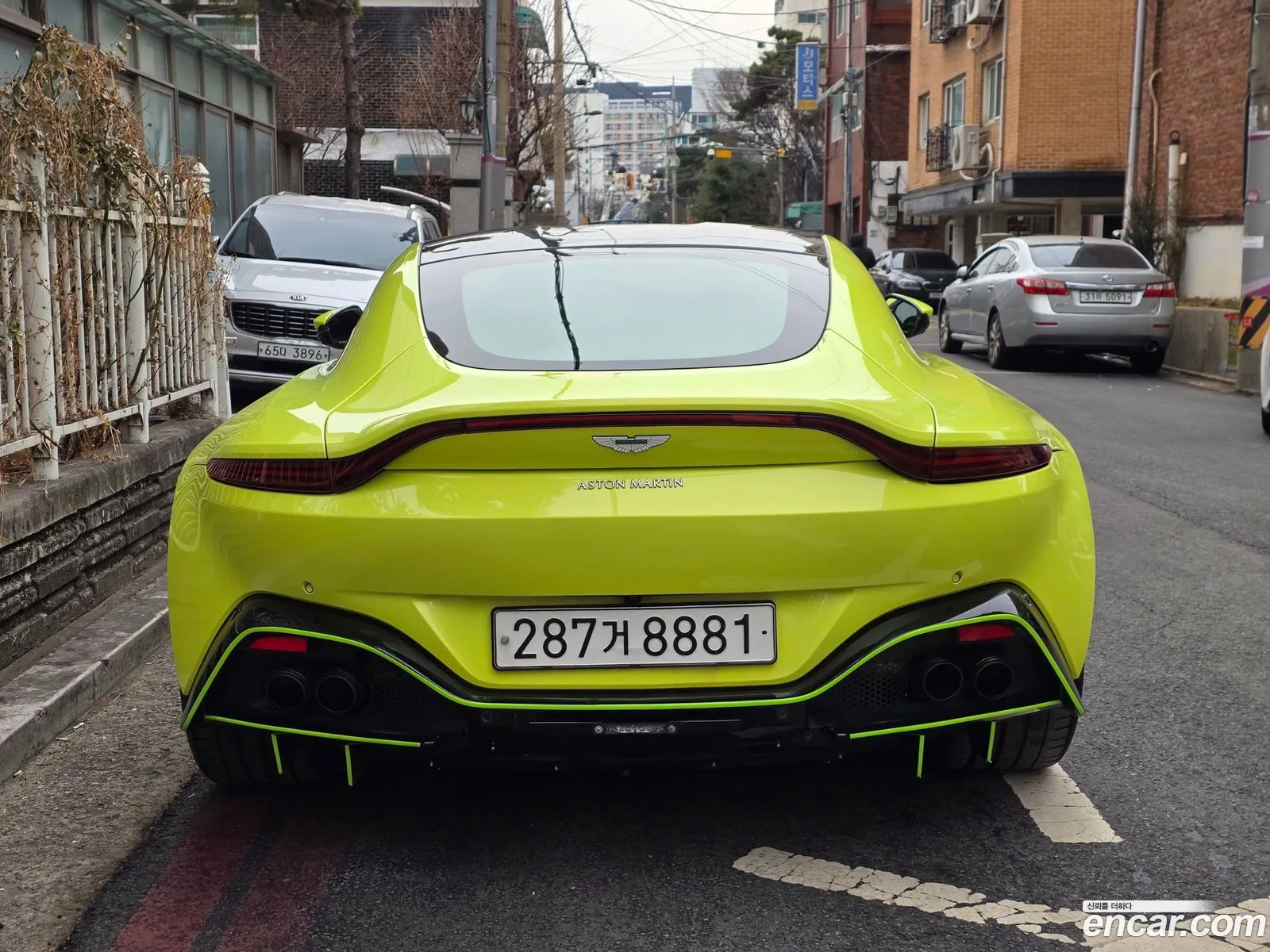 Aston Martin Vantage 2018 — 8