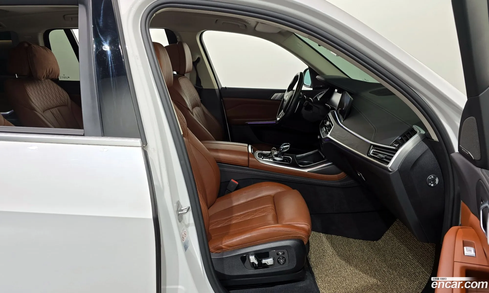 BMW X7 2020 — 14