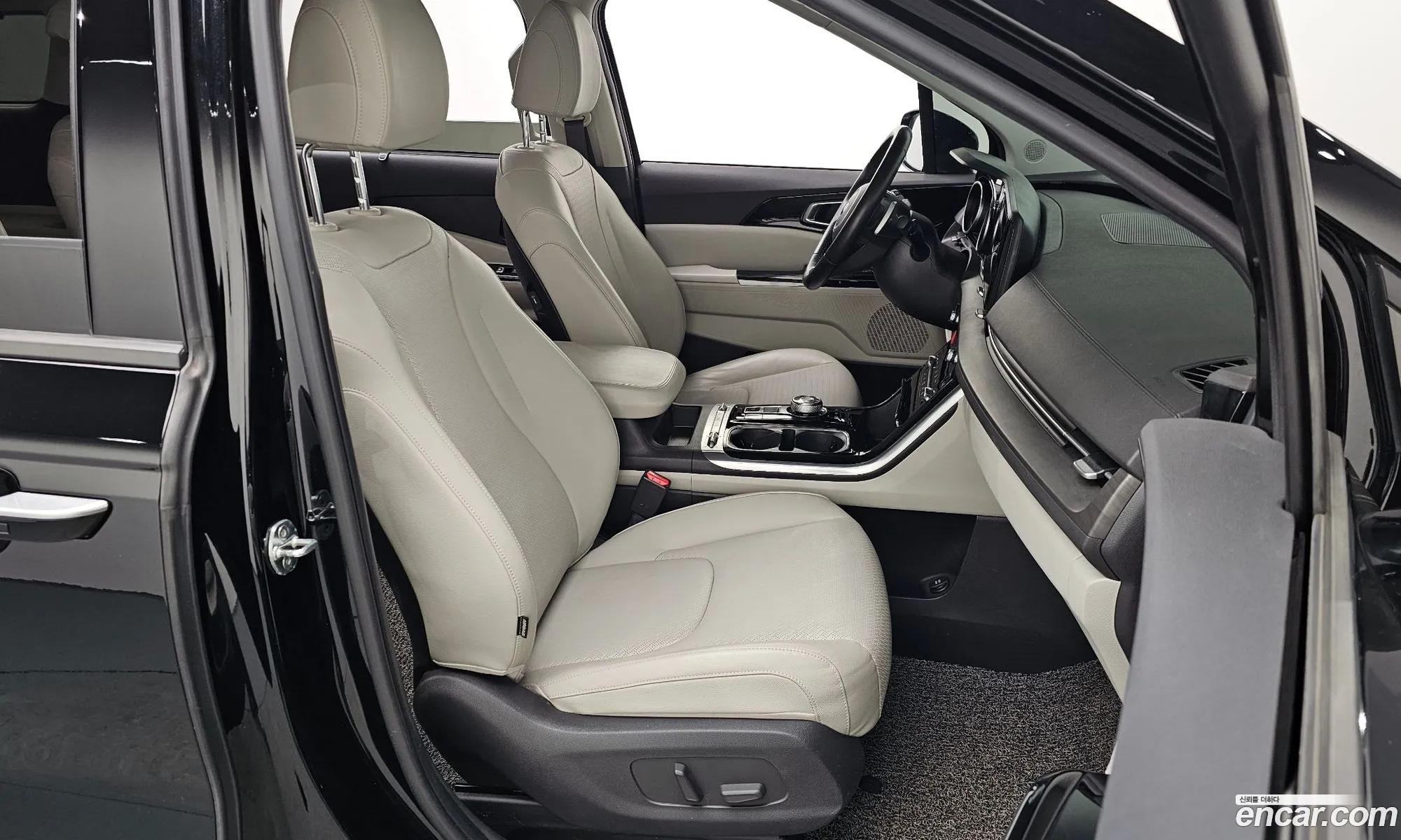 Kia Carnival 2021 — 12