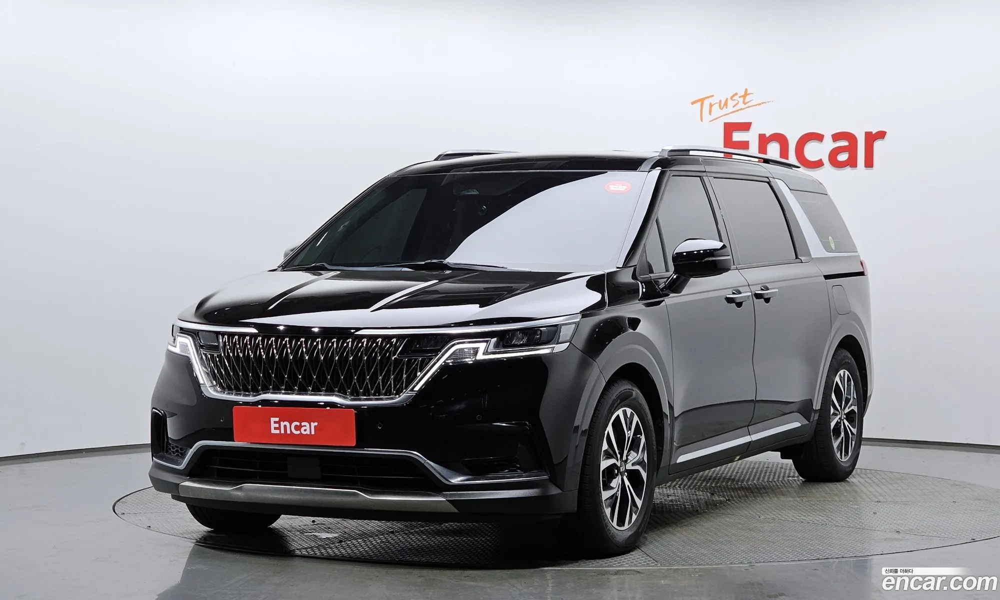Kia Carnival 2021 — 10