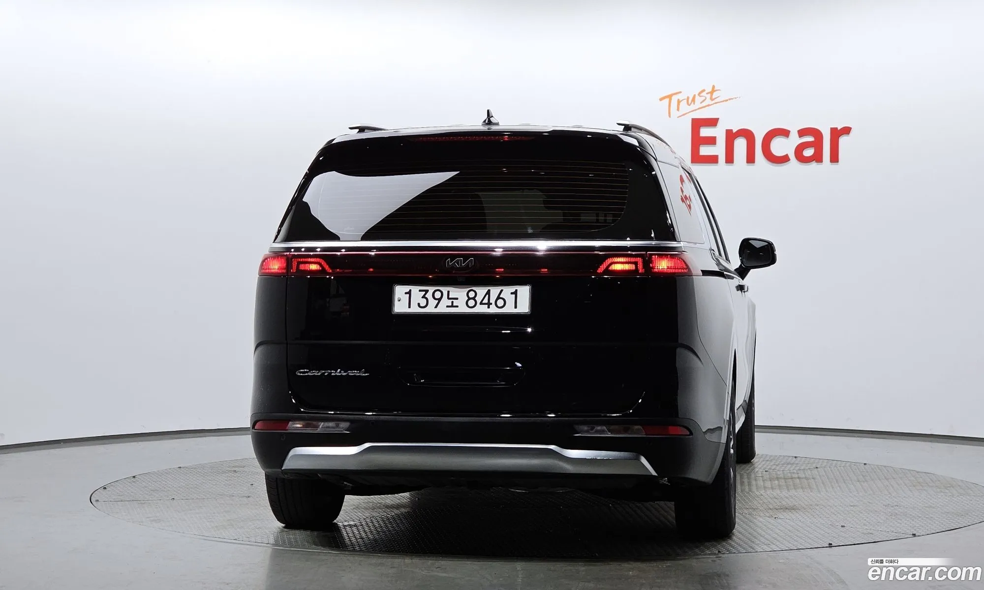 Kia Carnival 2021 — 6