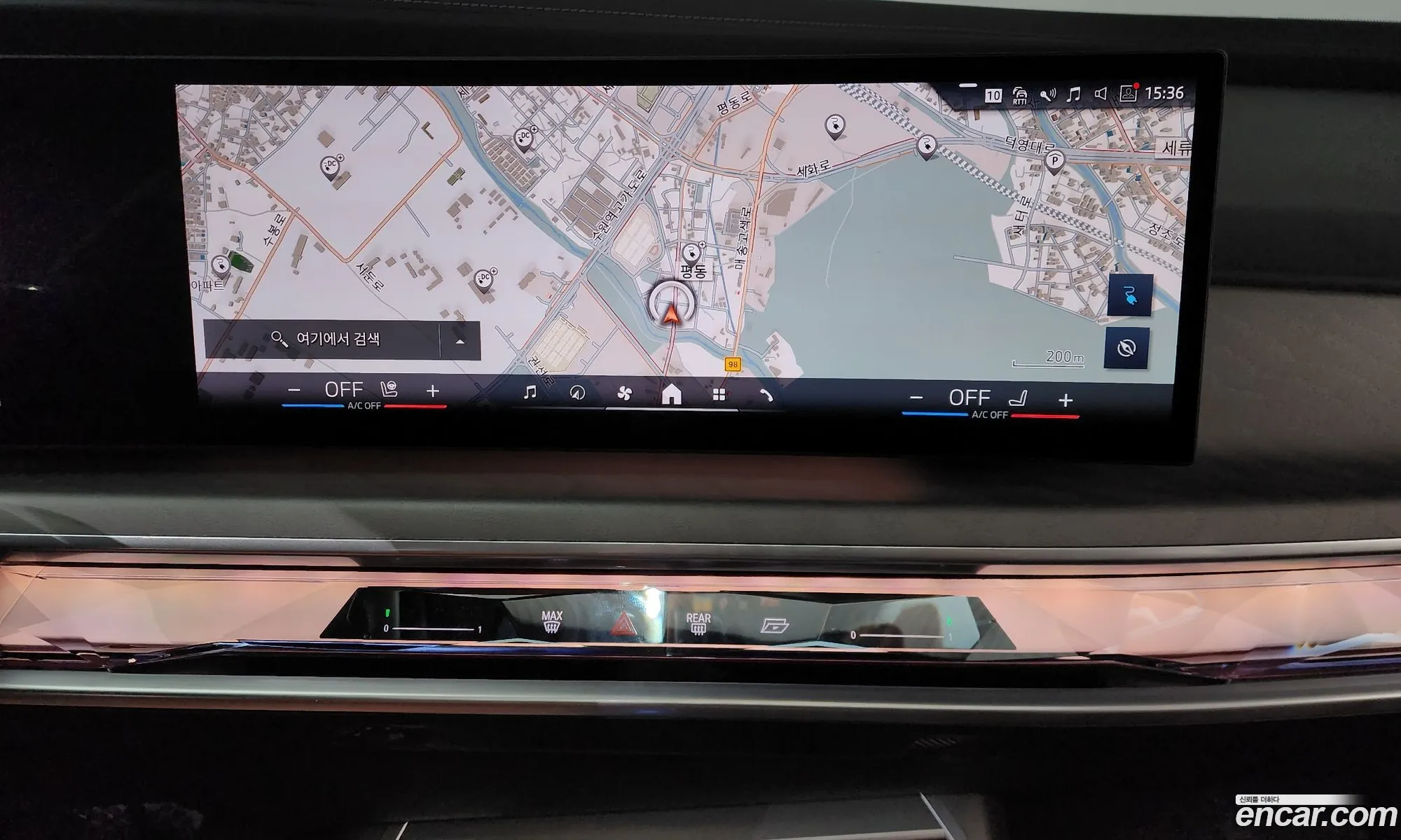 BMW i7 2023 — 16