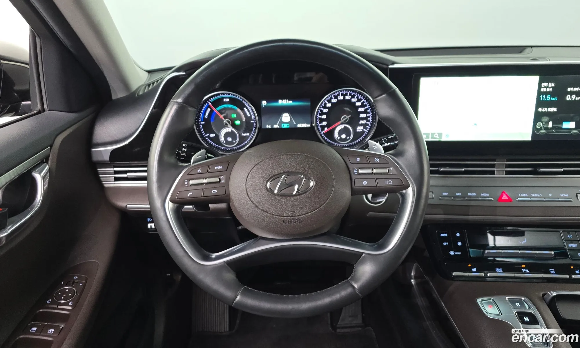 Hyundai Grandeur IG Hybrid 2021 — 5