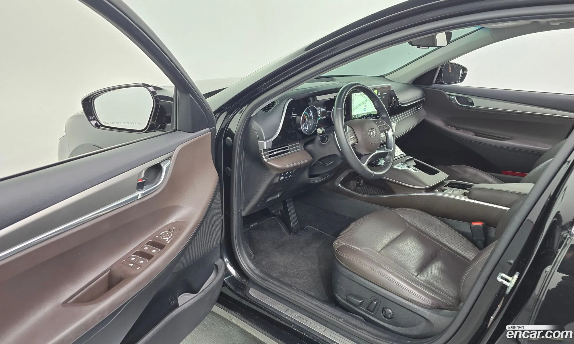 Hyundai Grandeur IG Hybrid 2021 — 4