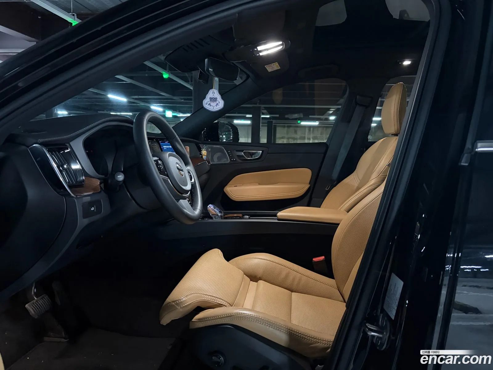 Volvo XC60 2024 — 2