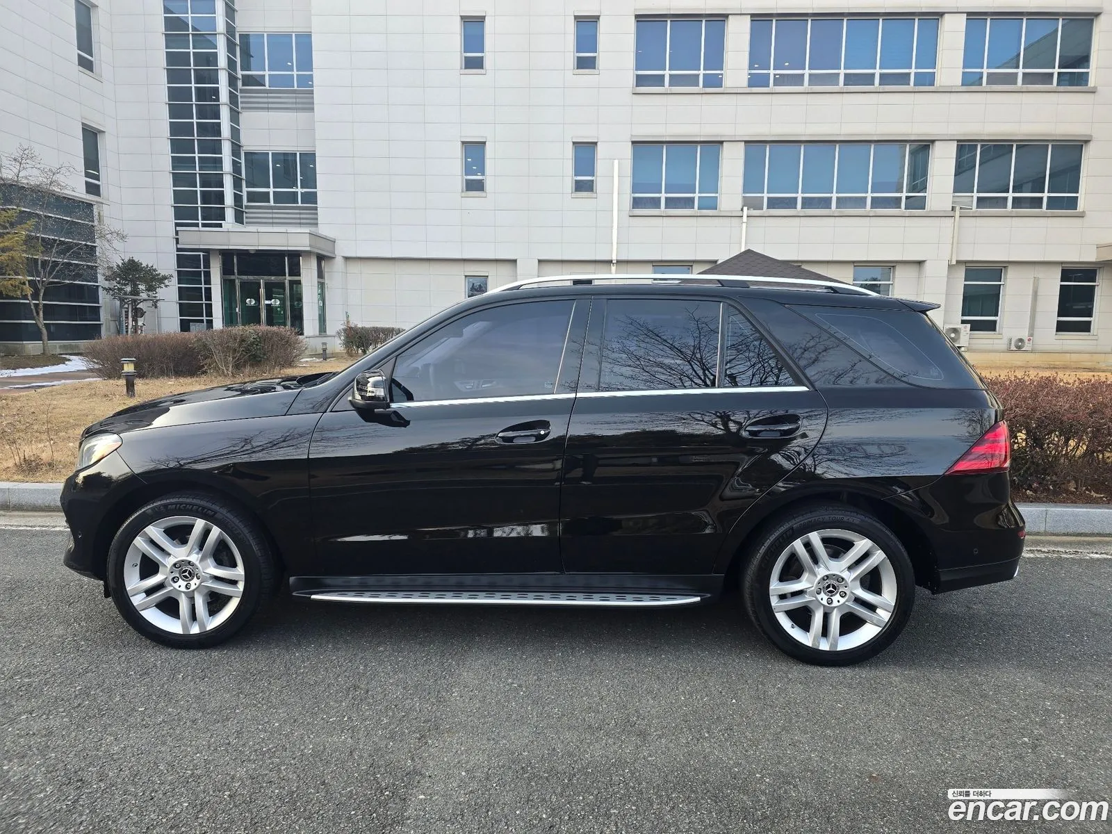 Mercedes-Benz GLE-Class W166 2018 — 10