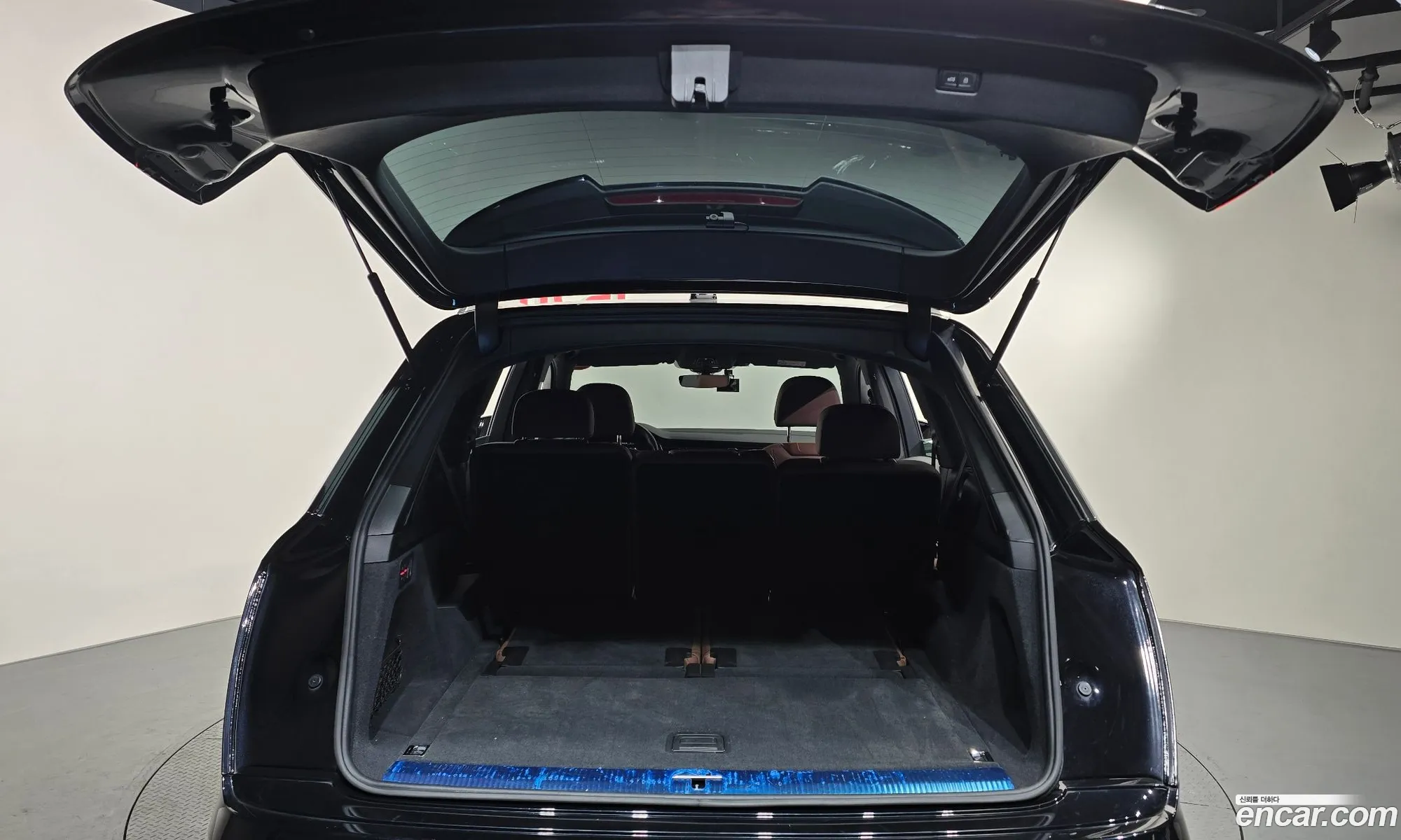 Audi Q7 2021 — 19