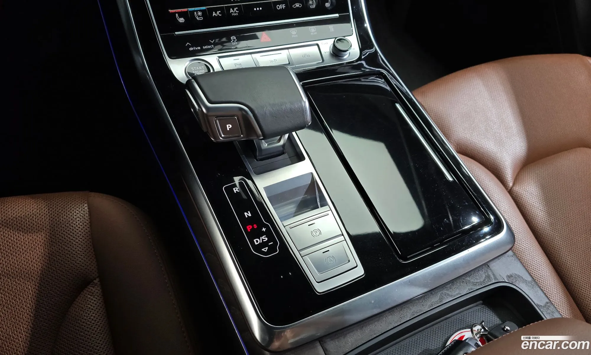 Audi Q7 2021 — 2