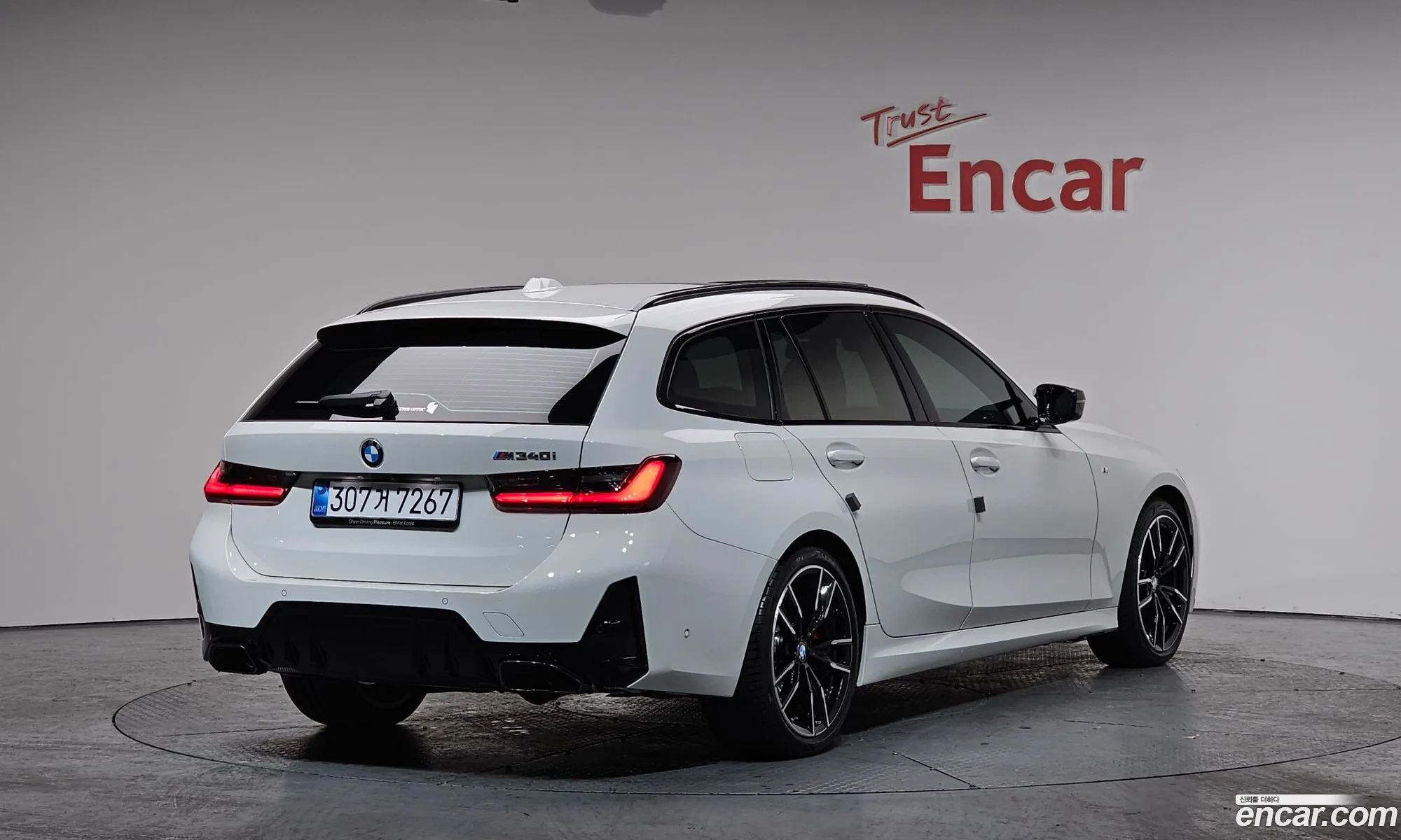 BMW 3 Series 2025 — 4