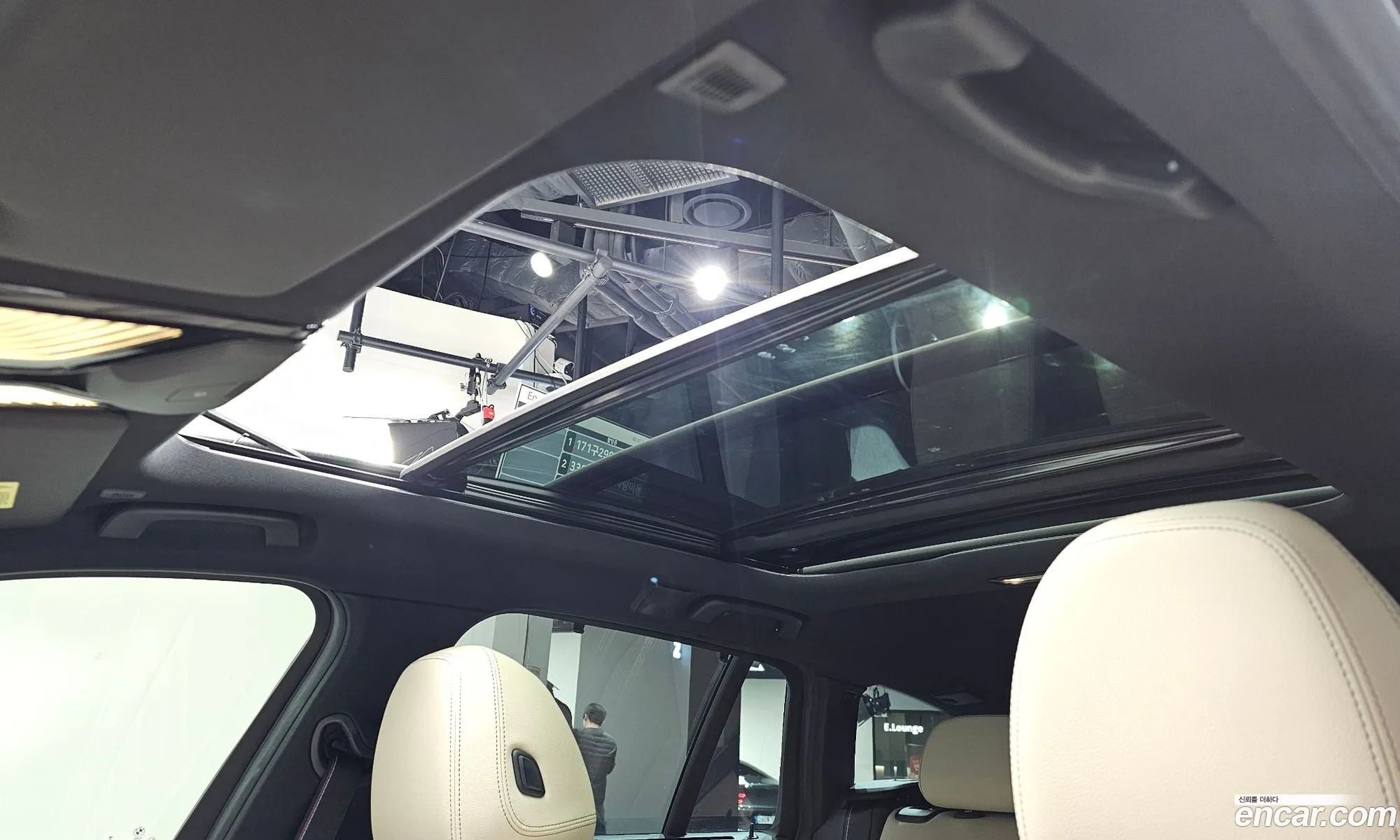 BMW 3 Series 2025 — 9