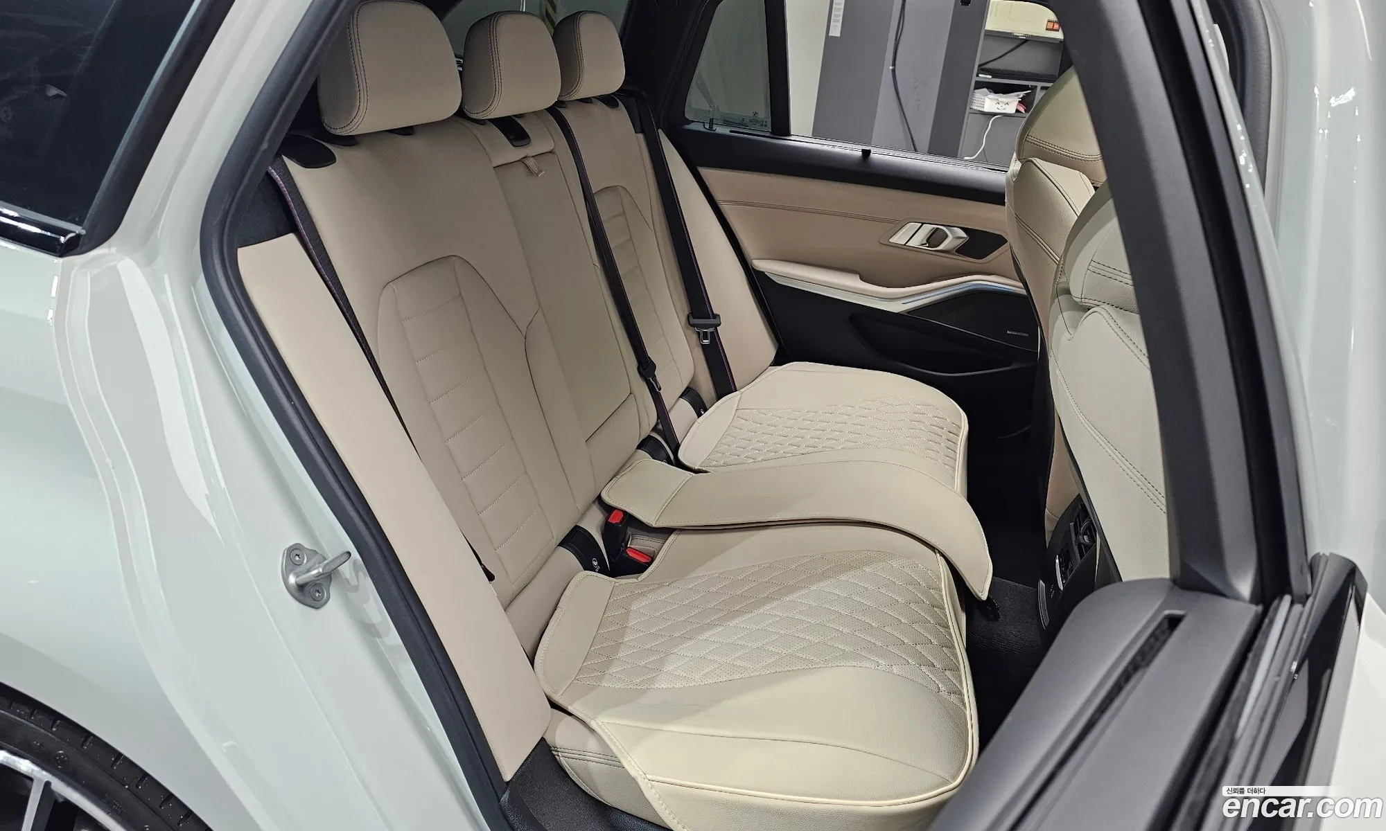 BMW 3 Series 2025 — 19