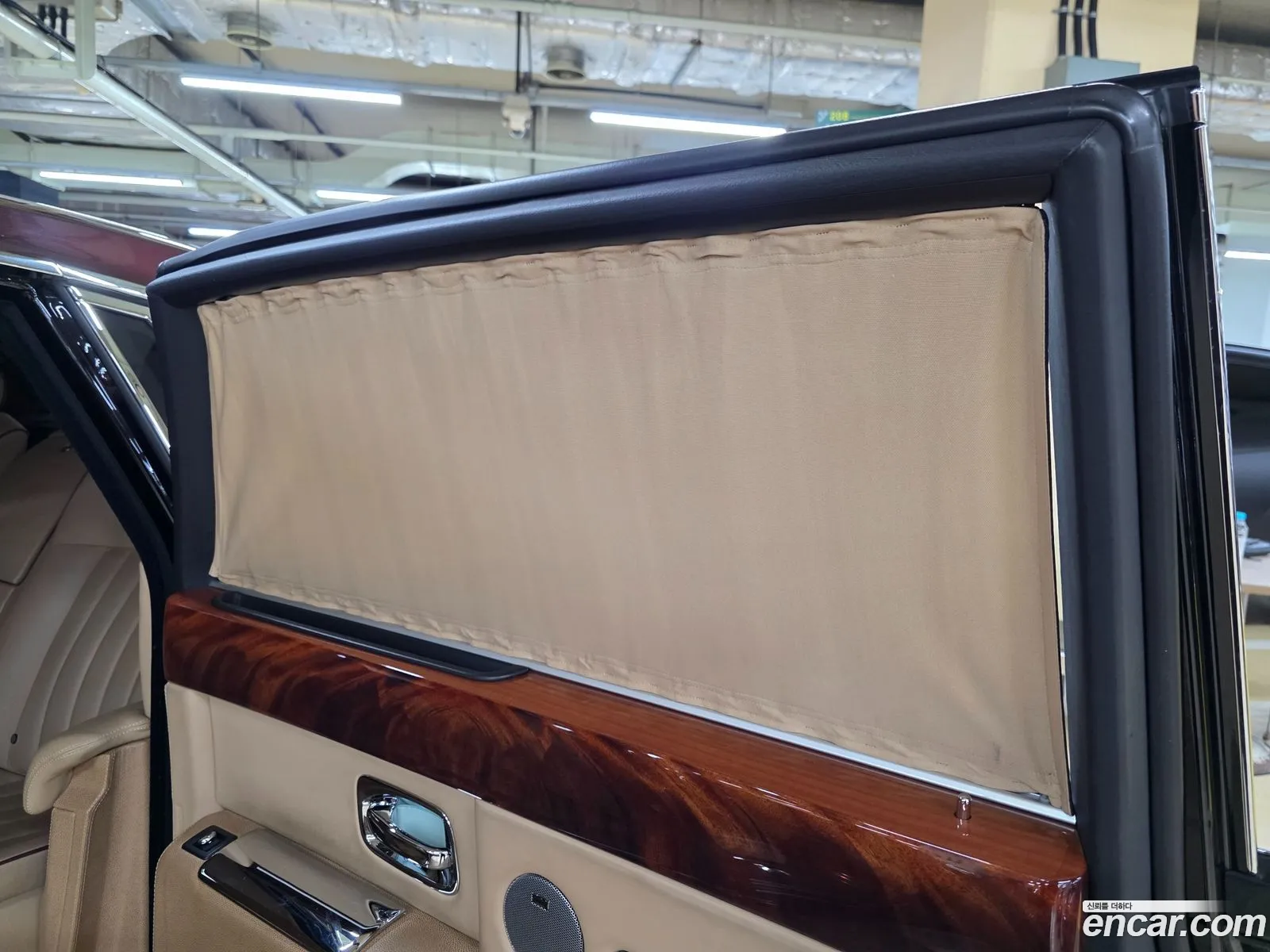 Rolls-Royce Phantom 2007 — 2