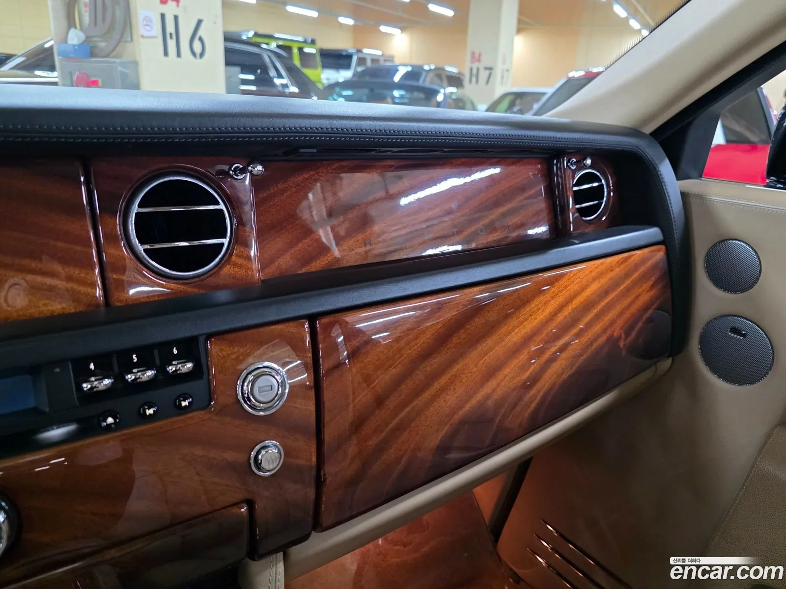 Rolls-Royce Phantom 2007 — 5