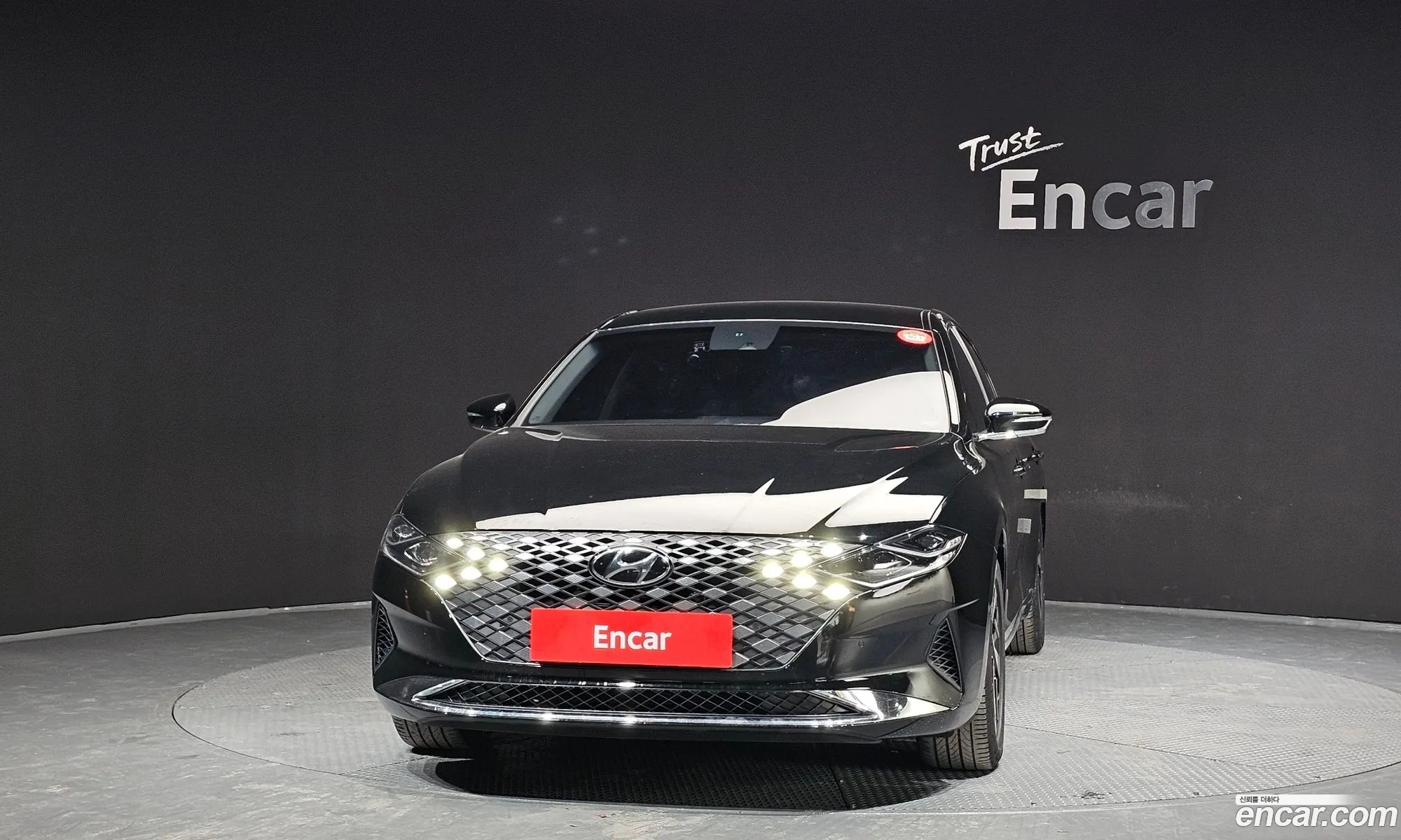 Hyundai Grandeur IG Hybrid 2020 — 15