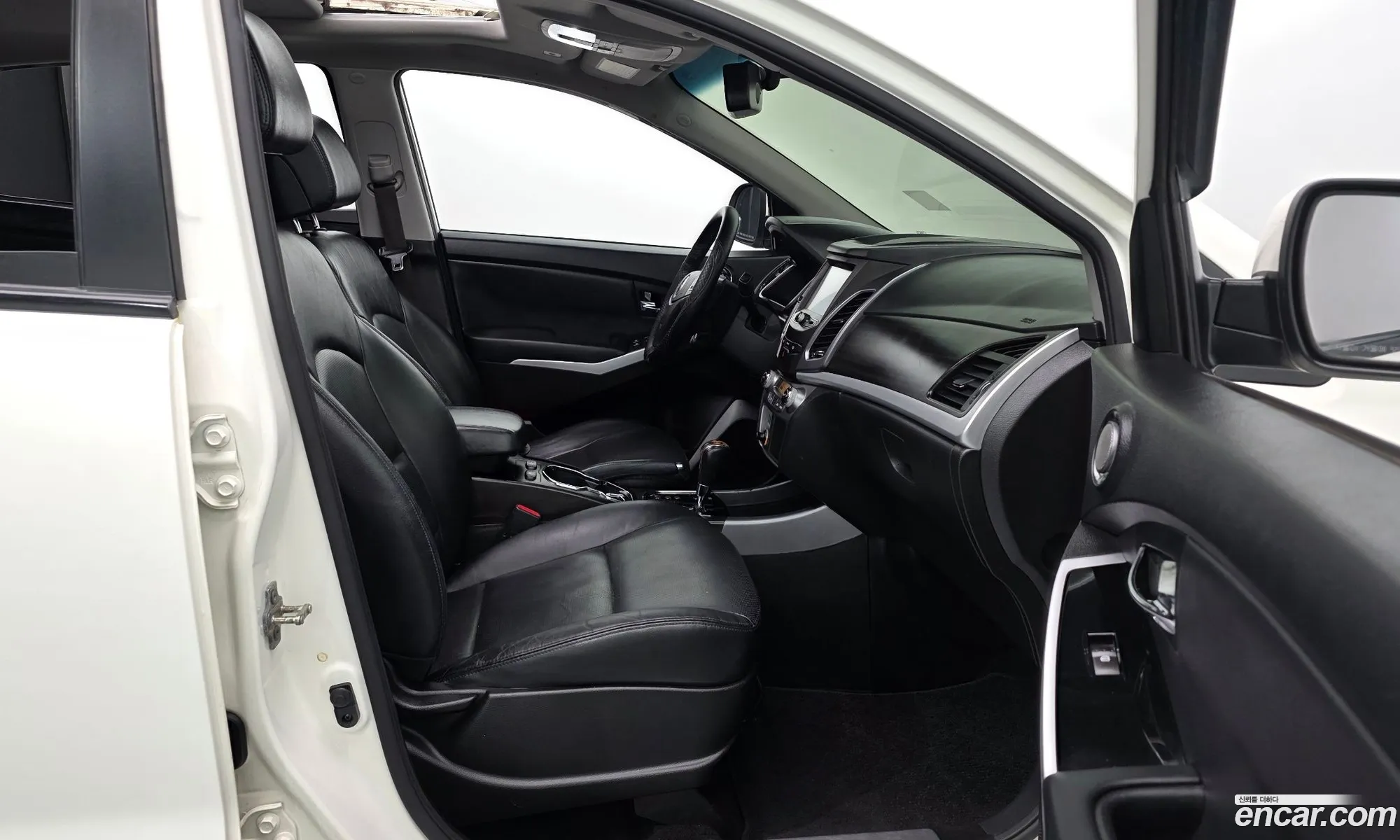 KG Mobility (SsangYong) Korando C 2016 — 9