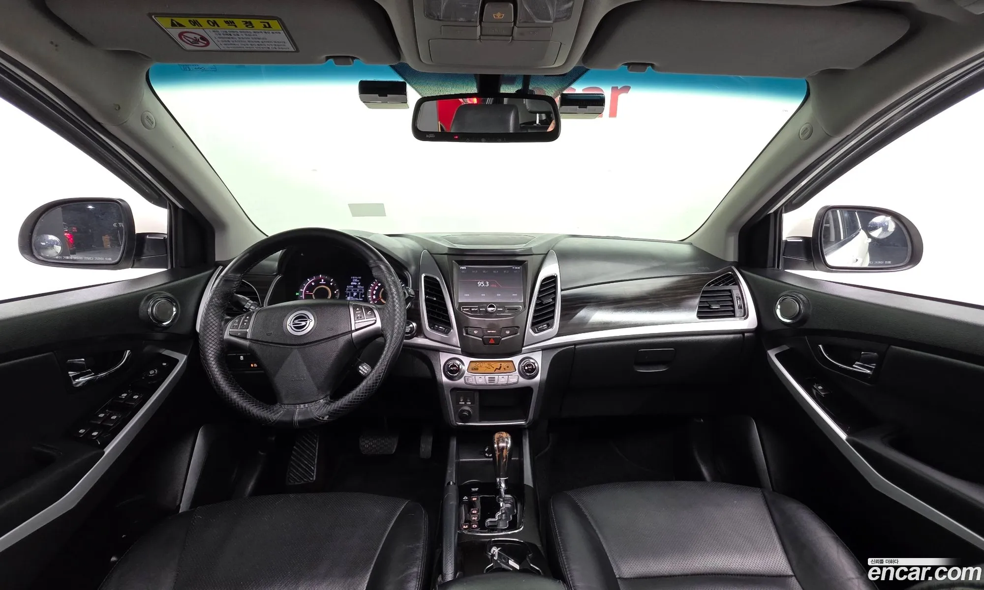 KG Mobility (SsangYong) Korando C 2016 — 18
