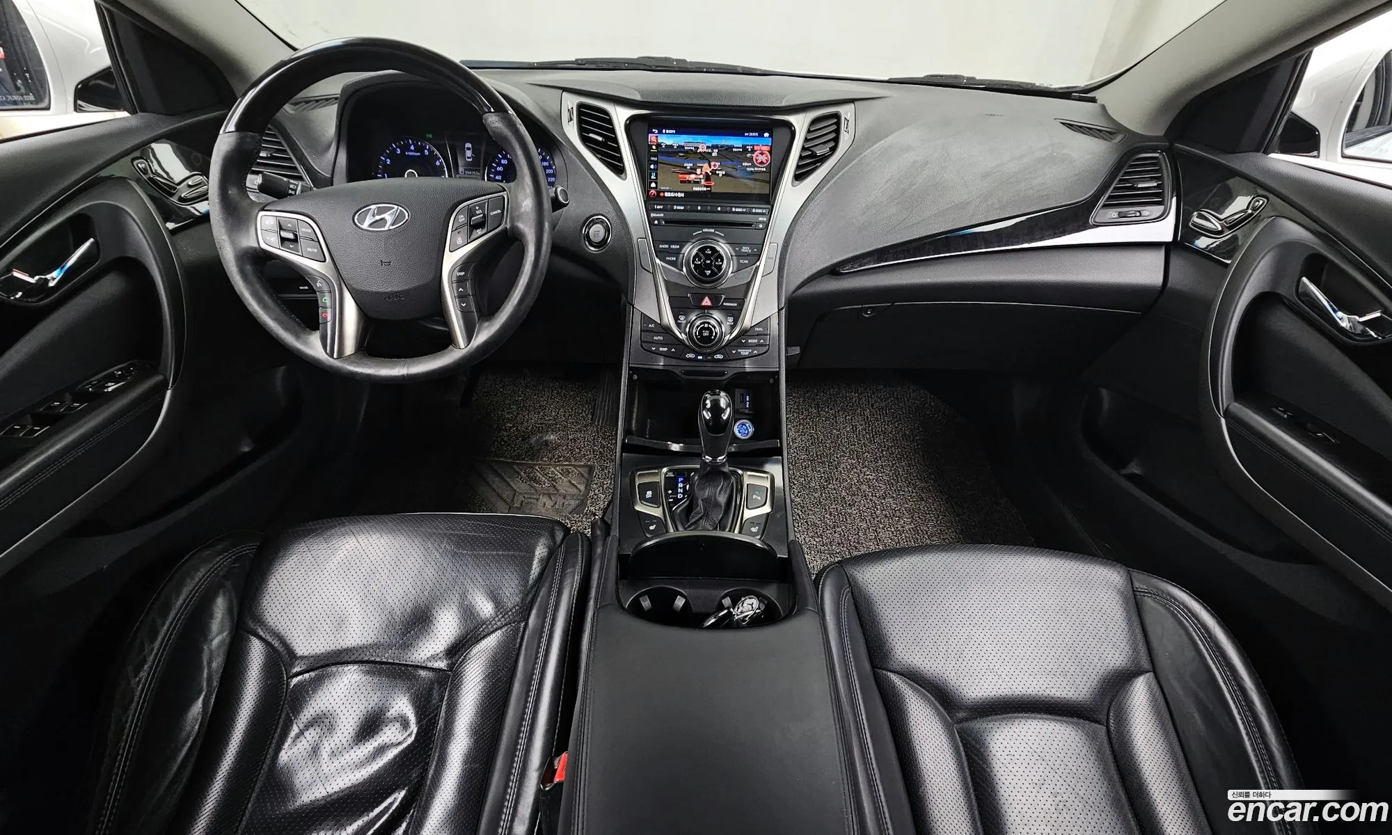 Hyundai Grandeur HG 2012 — 12