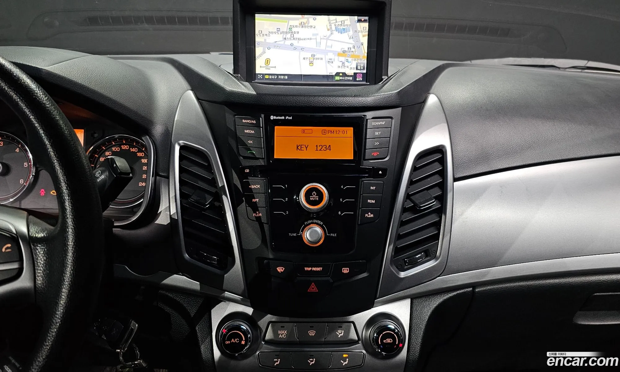 KG Mobility (SsangYong) Korando C 2016 — 15