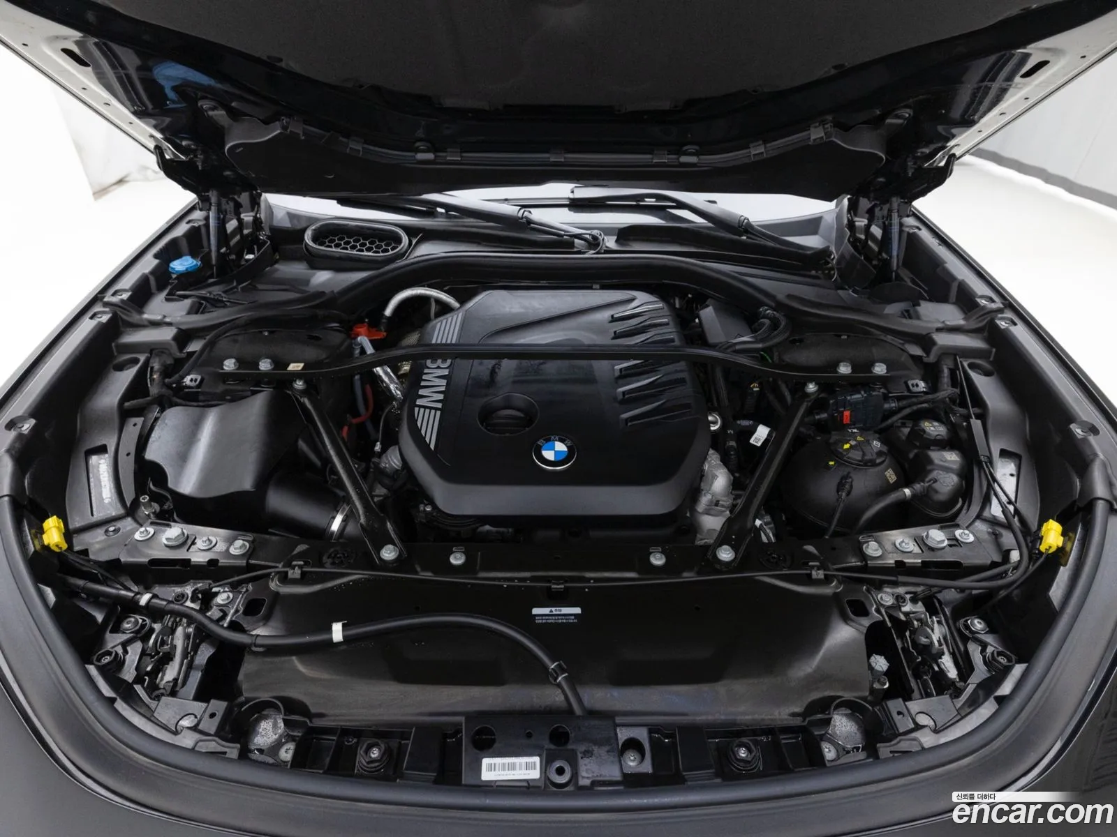 BMW 7 Series 2025 — 8