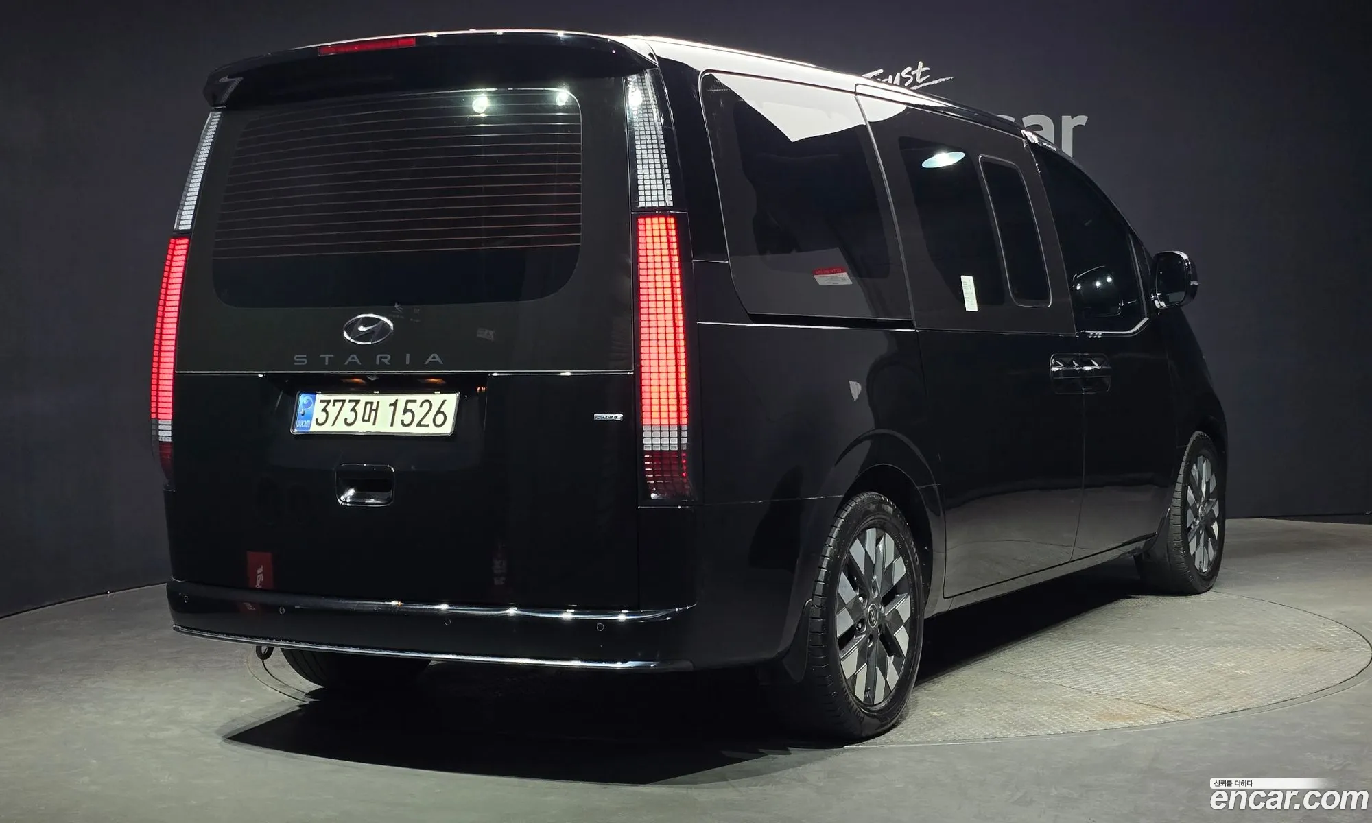 Hyundai Staria 2023 — 9