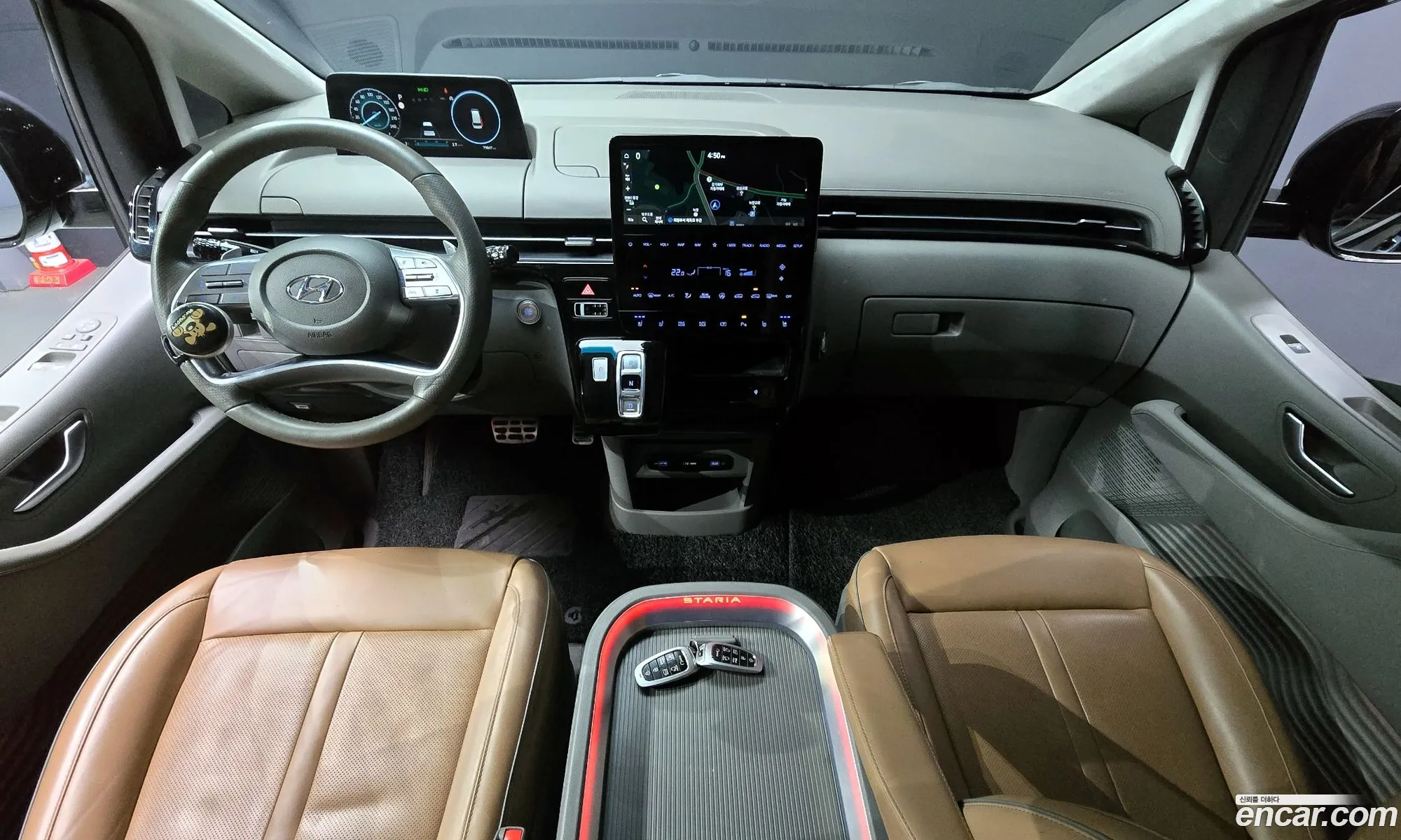 Hyundai Staria 2023 — 17