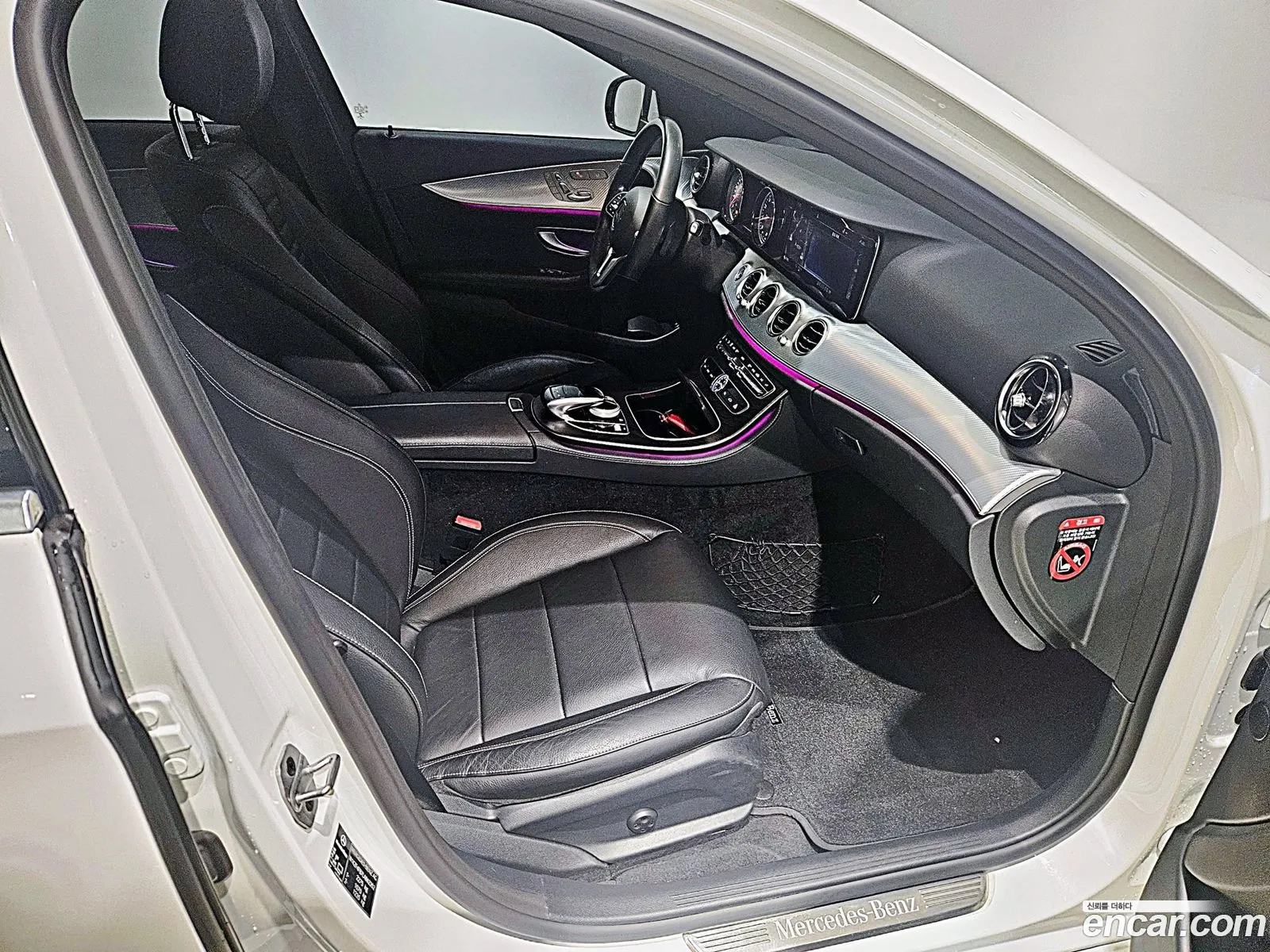 Mercedes-Benz E-Class W213 2020 — 18