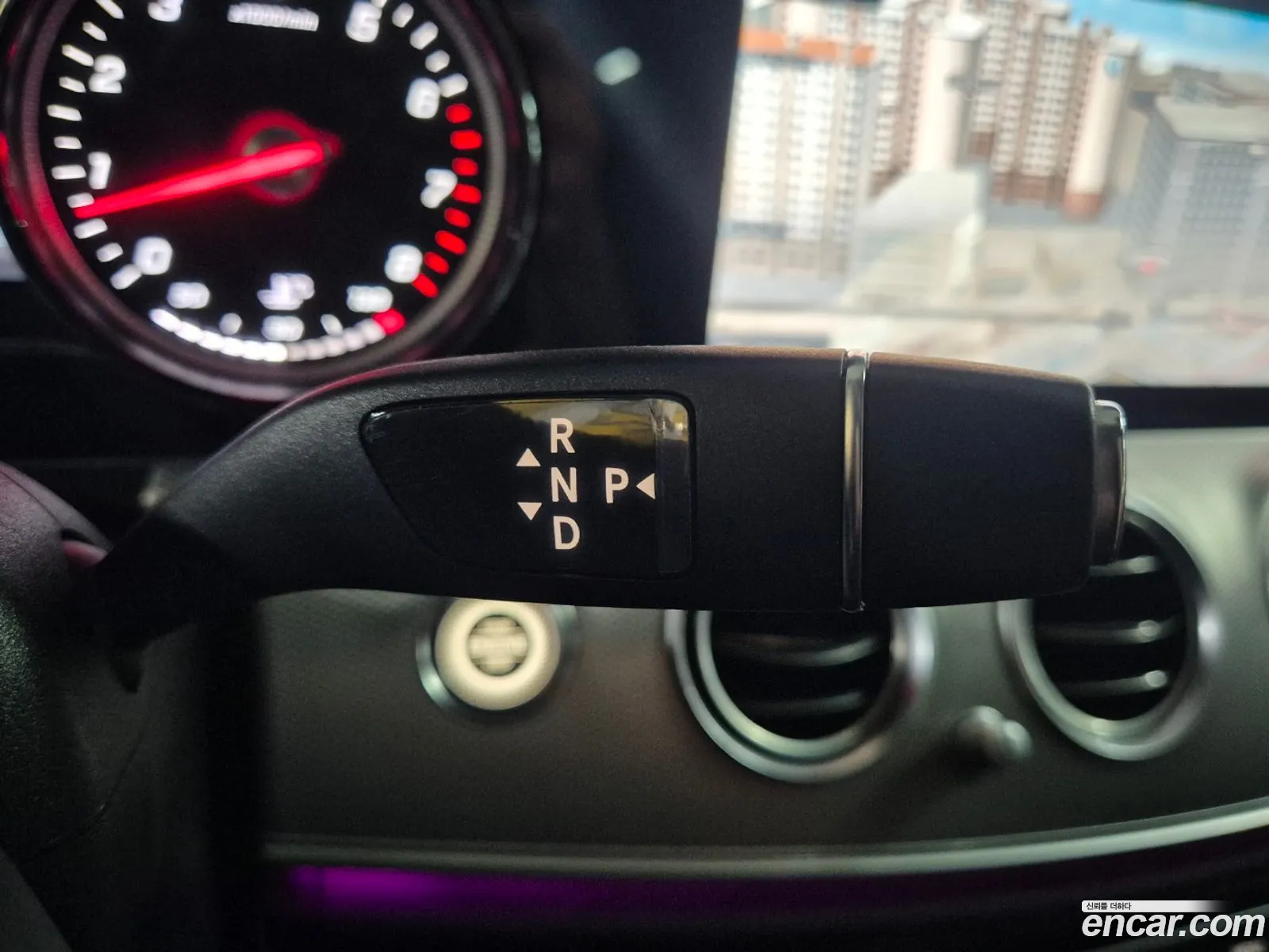 Mercedes-Benz E-Class W213 2016 — 15