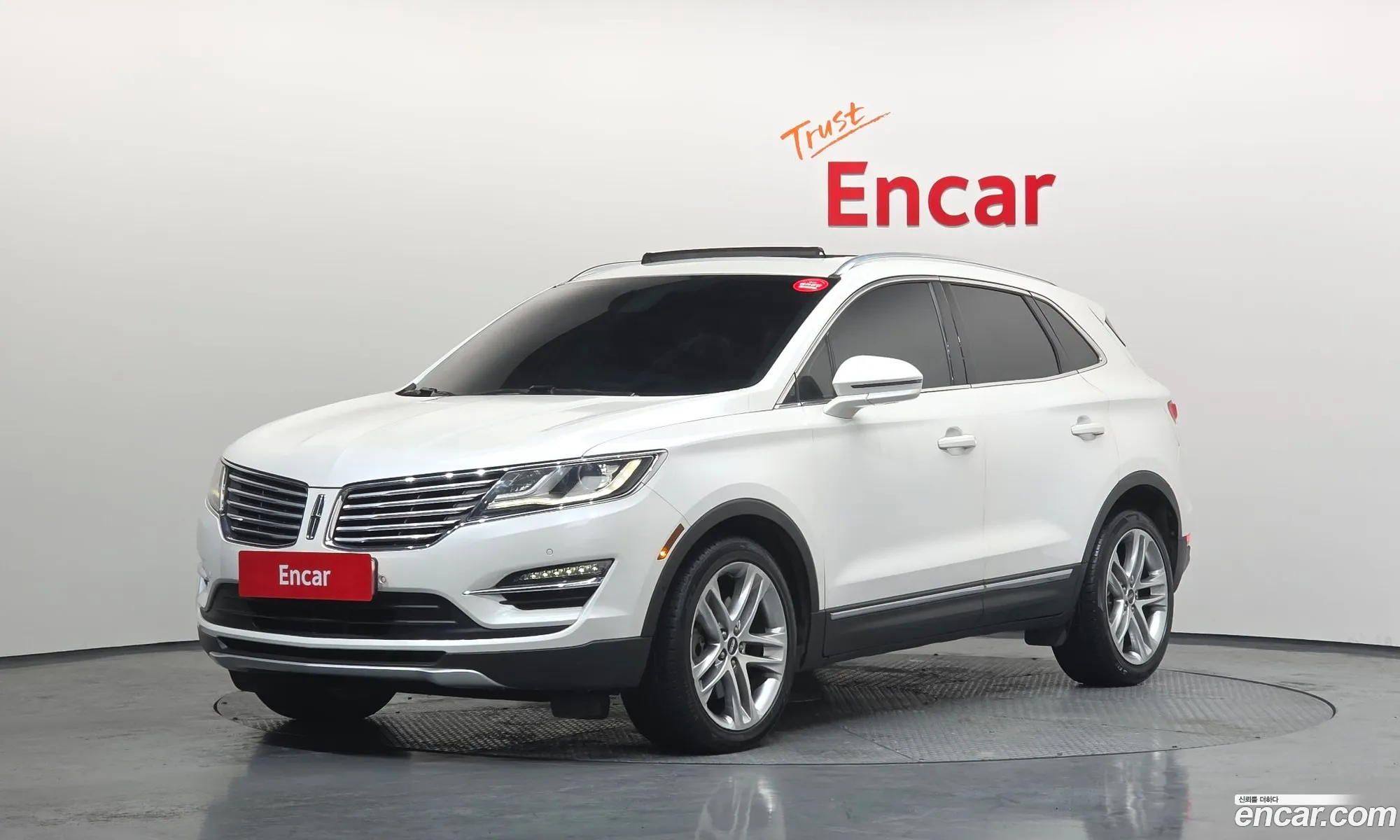 Lincoln MKC 2016 5LMCJ3D97GUJ12259 — 19