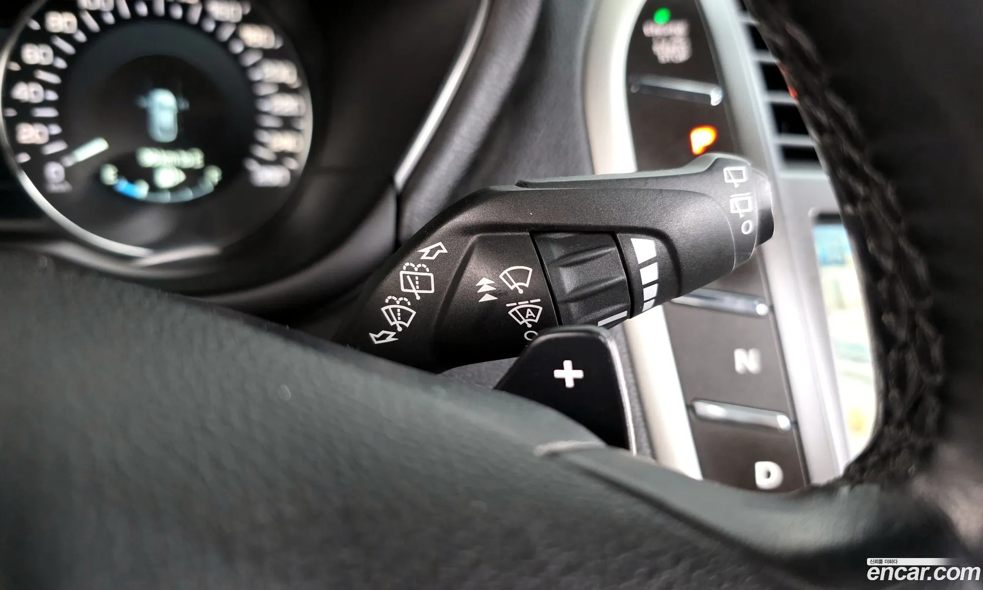 Lincoln MKC 2016 5LMCJ3D97GUJ12259 — 9
