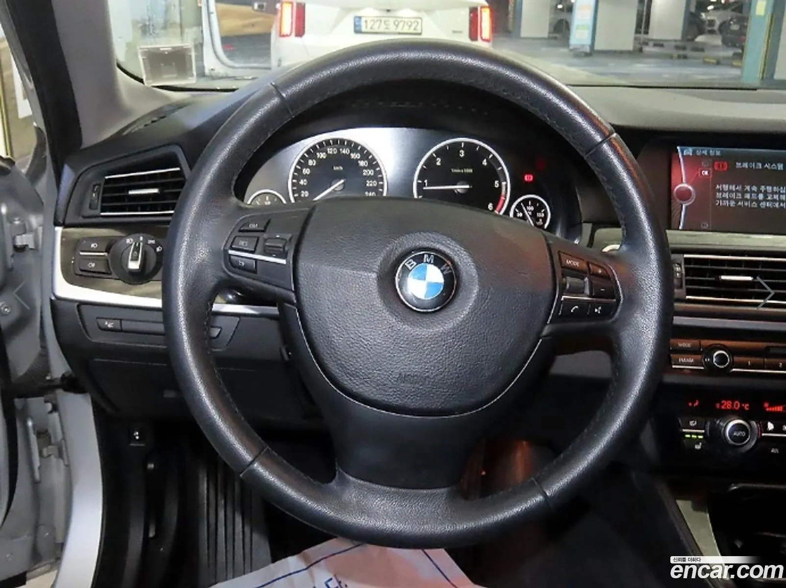 BMW 5 Series 2012 — 11