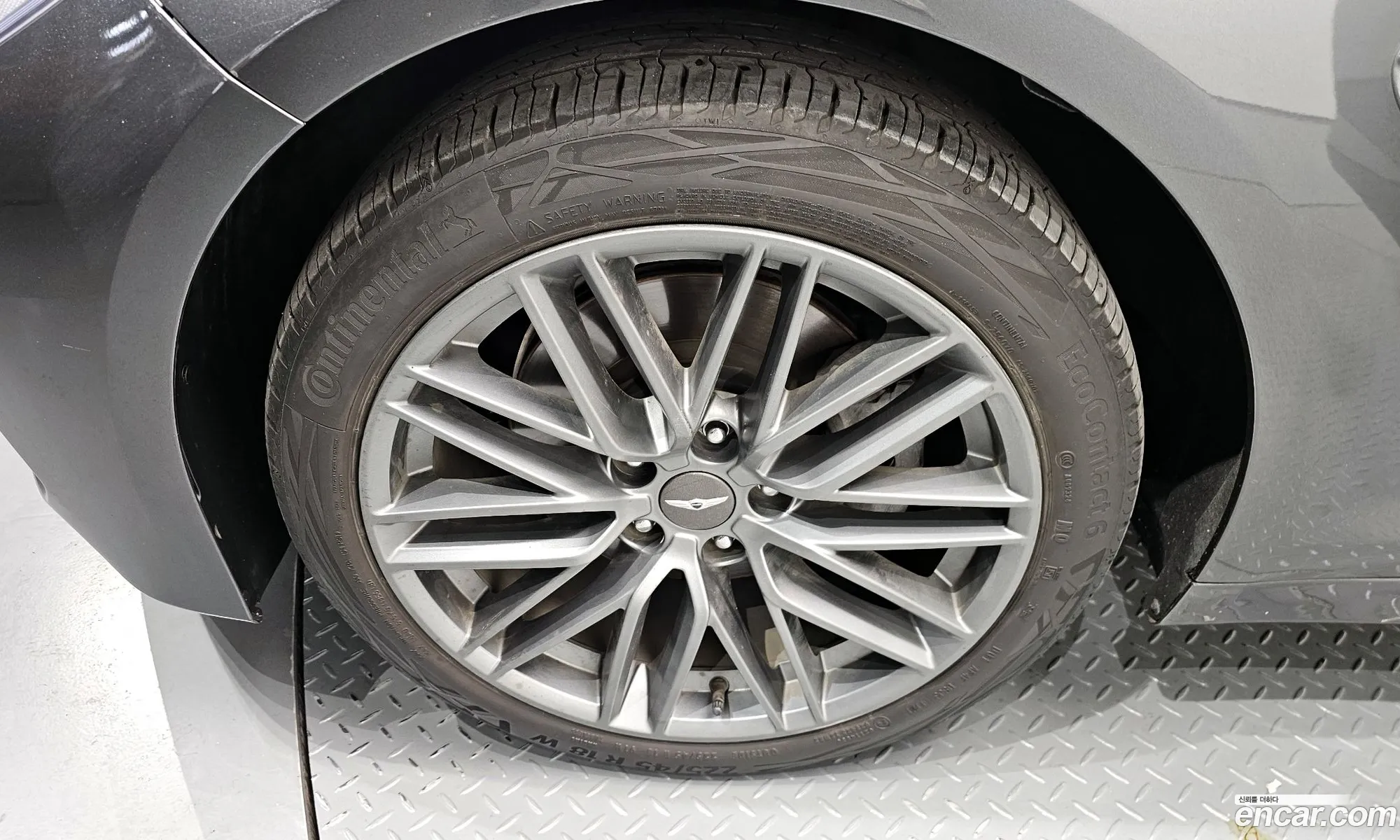 Genesis G70 2018 — 3