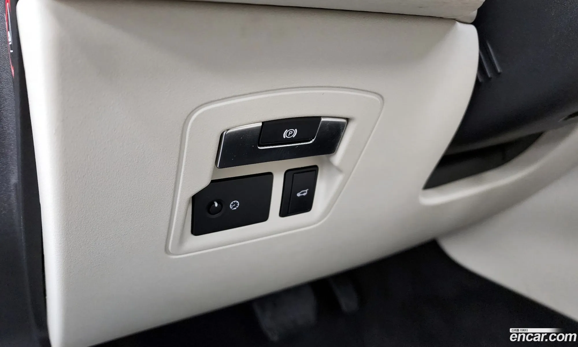 Land Rover Range Rover Velar 2018 — 4