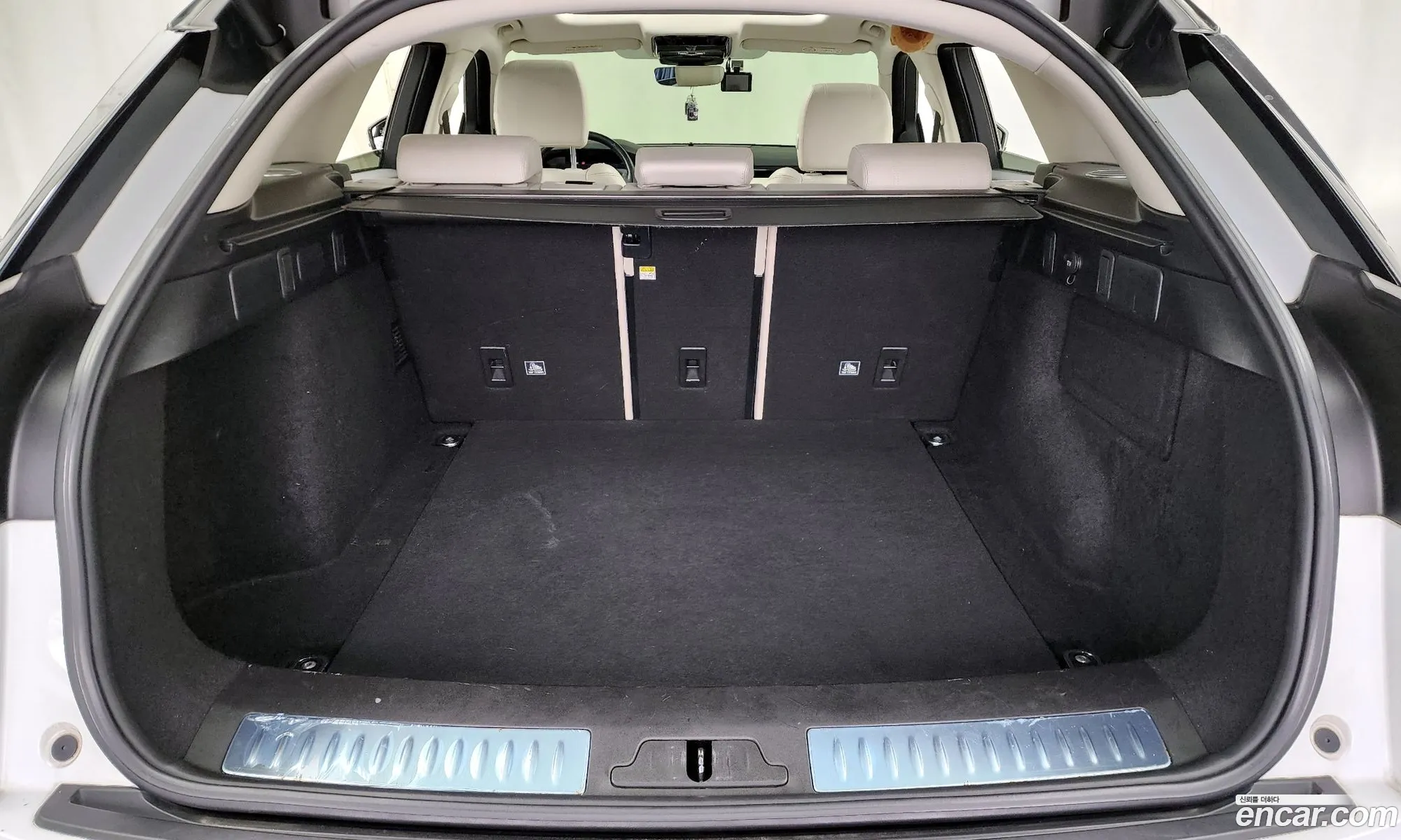 Land Rover Range Rover Velar 2018 — 19