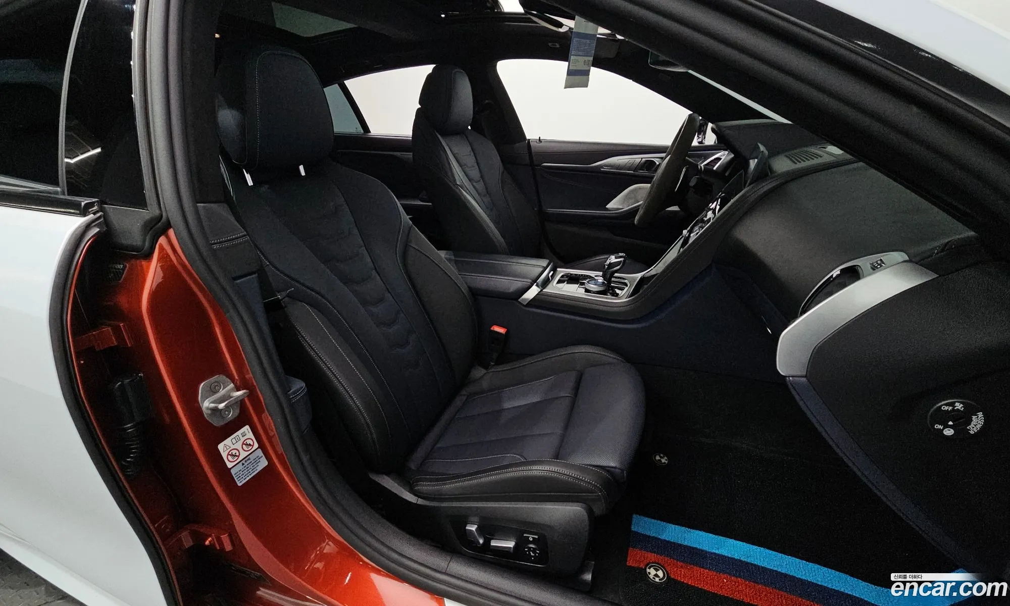 BMW 8 Series 2021 — 17